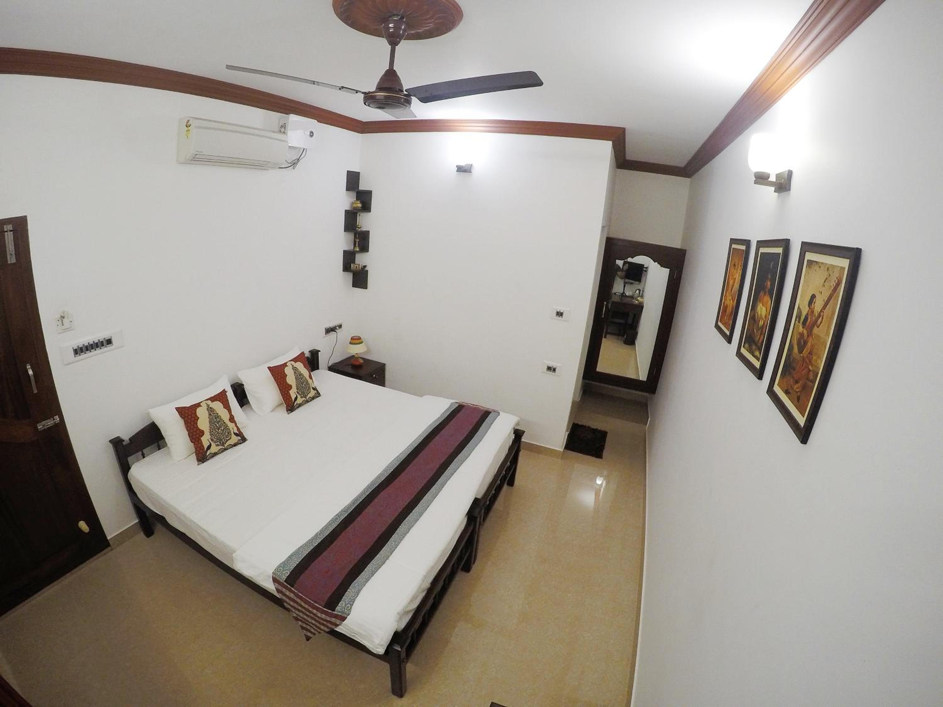 Deluxe Double or Twin Room with Sea View - Photo 11