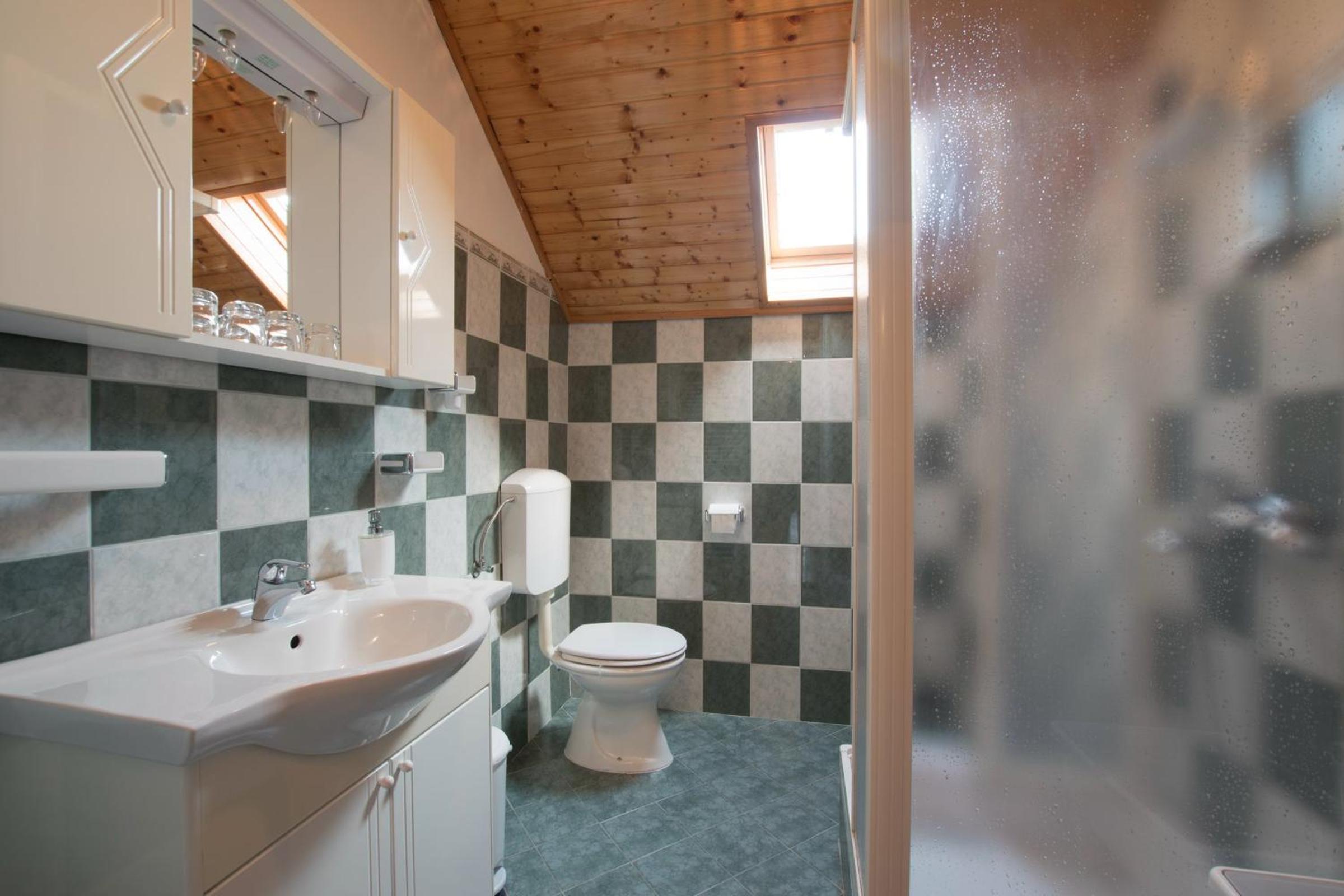 Two-Bedroom Apartment - Photo 8