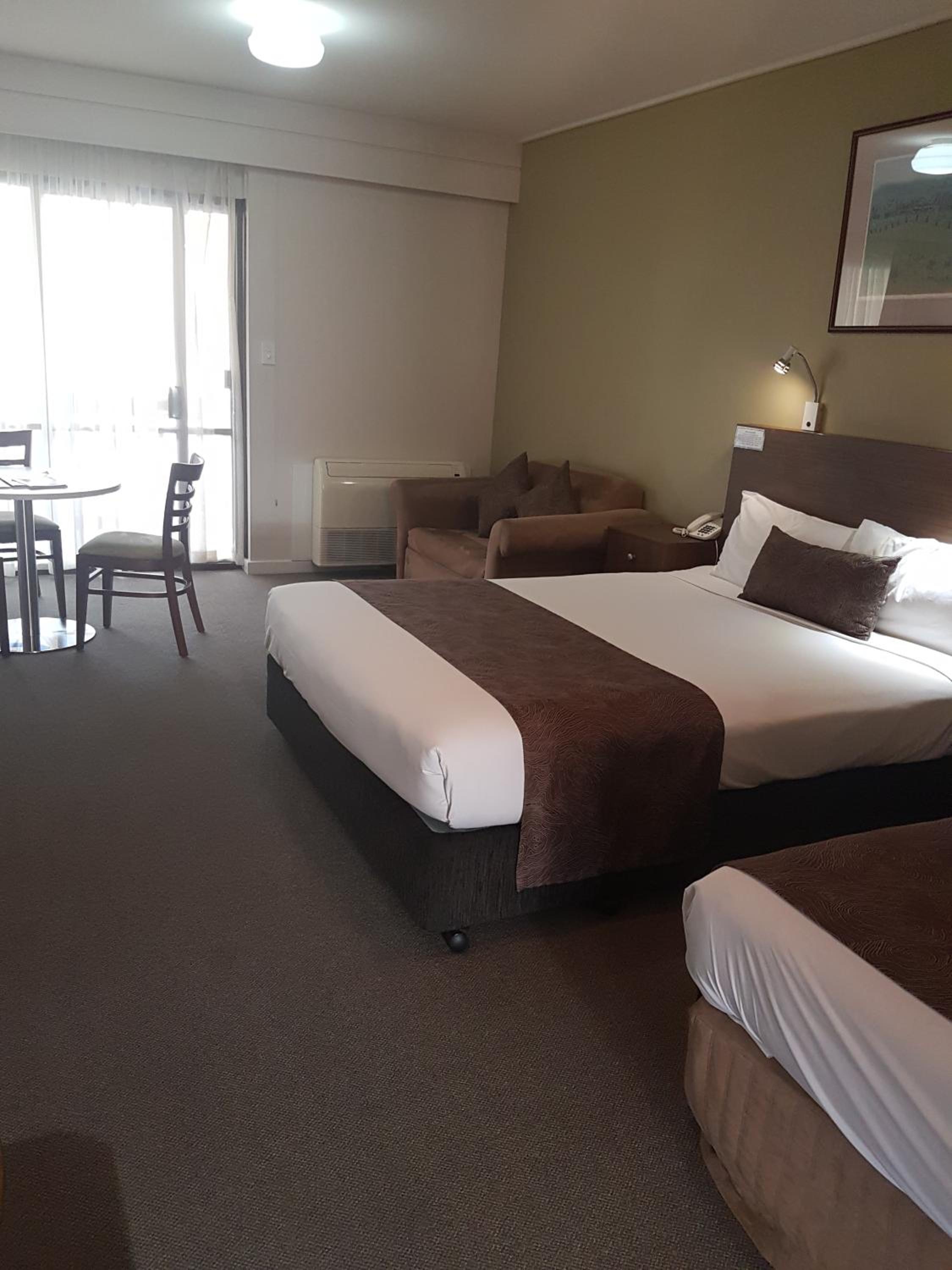 Executive Queen Room photo 3