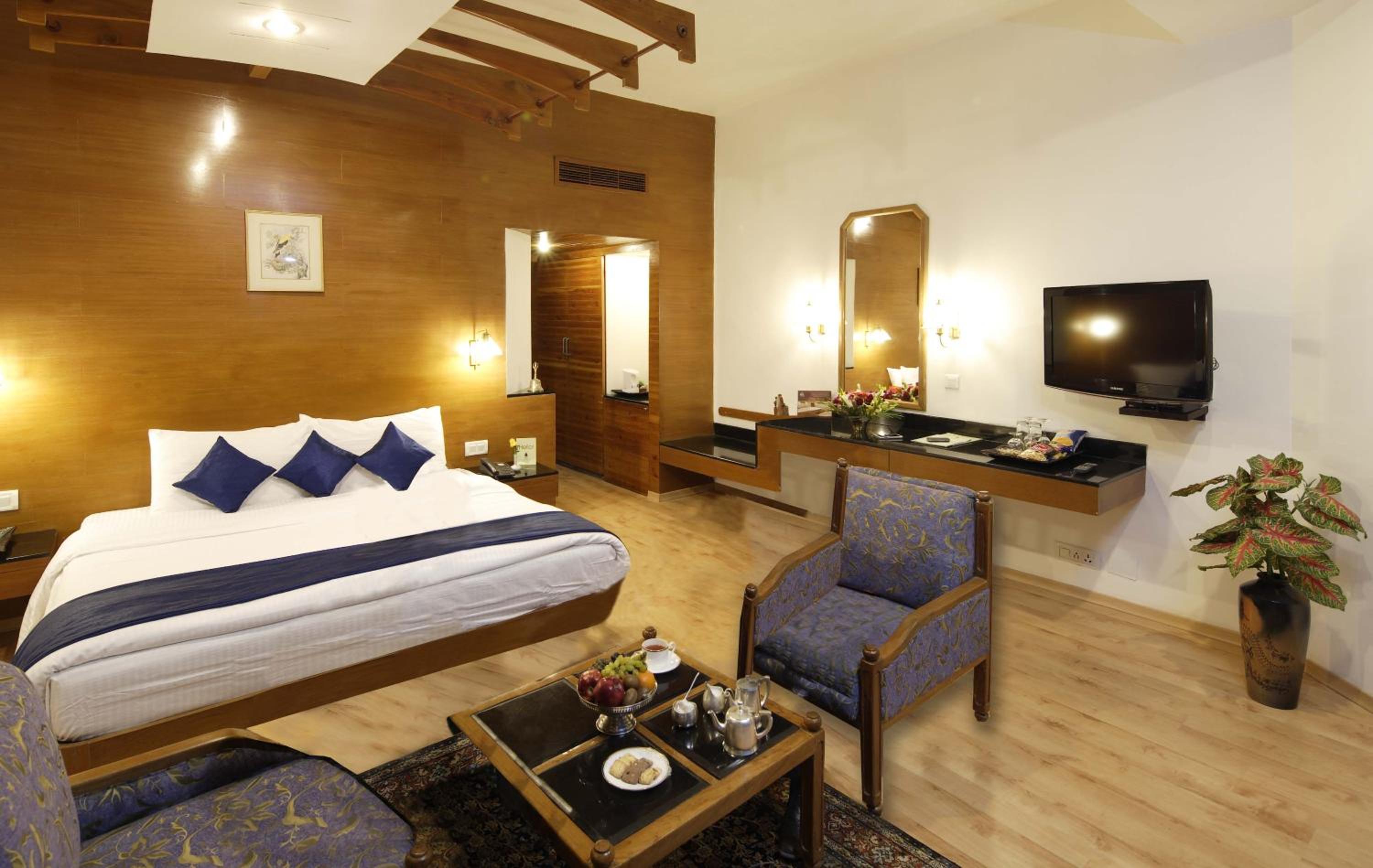  Balcony Room - Rs.500/person credit on SPA usage - Photo 1