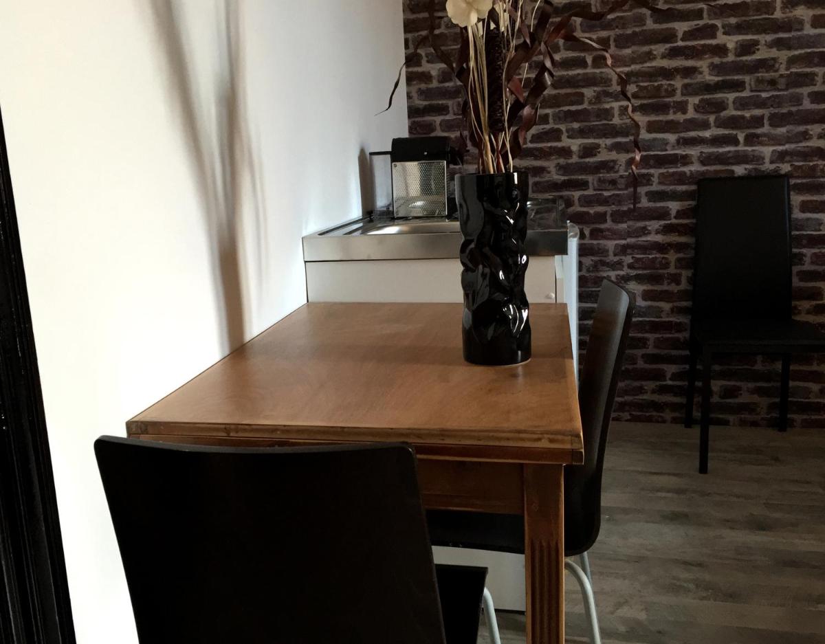 Studio Apartment photo 3