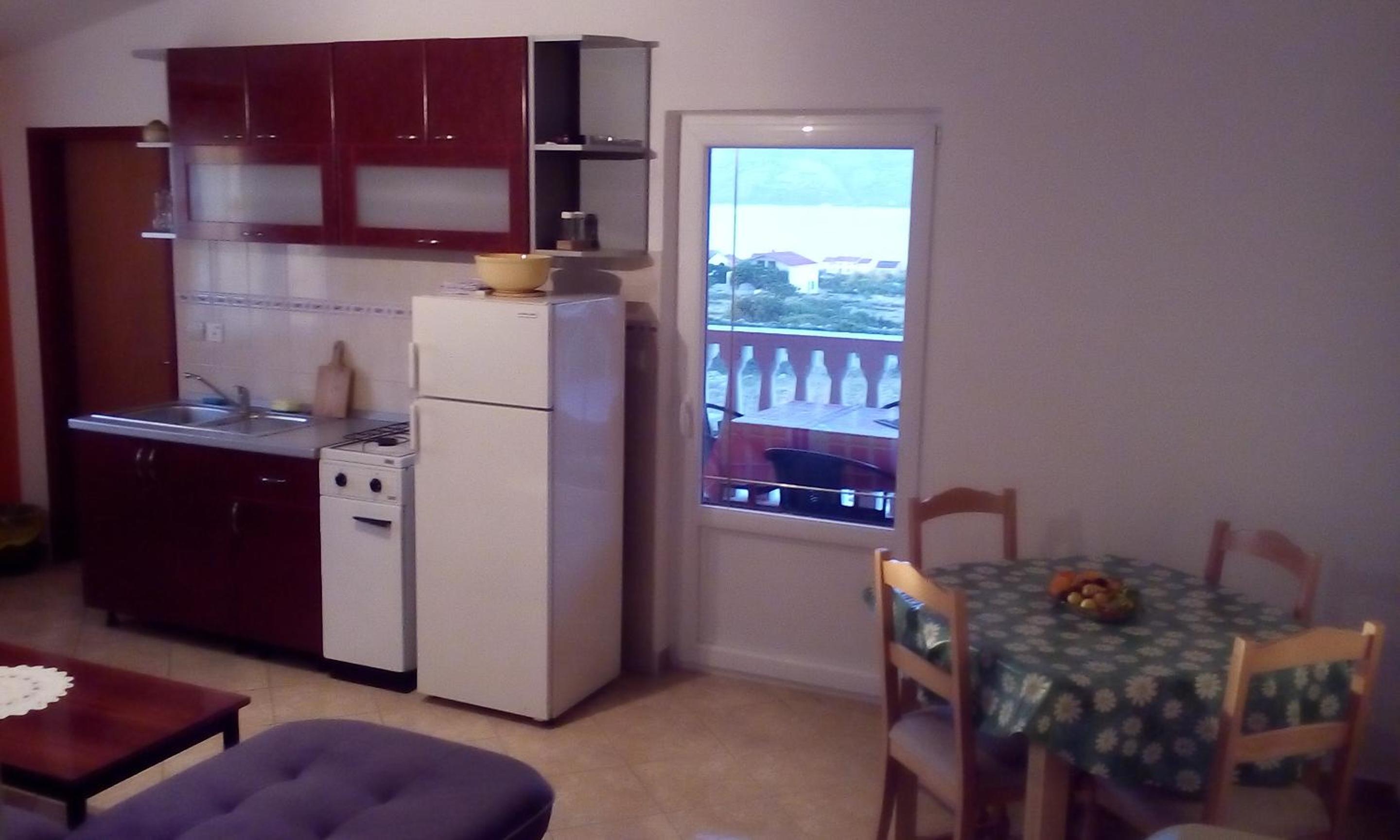 One-Bedroom Apartment - Photo 6