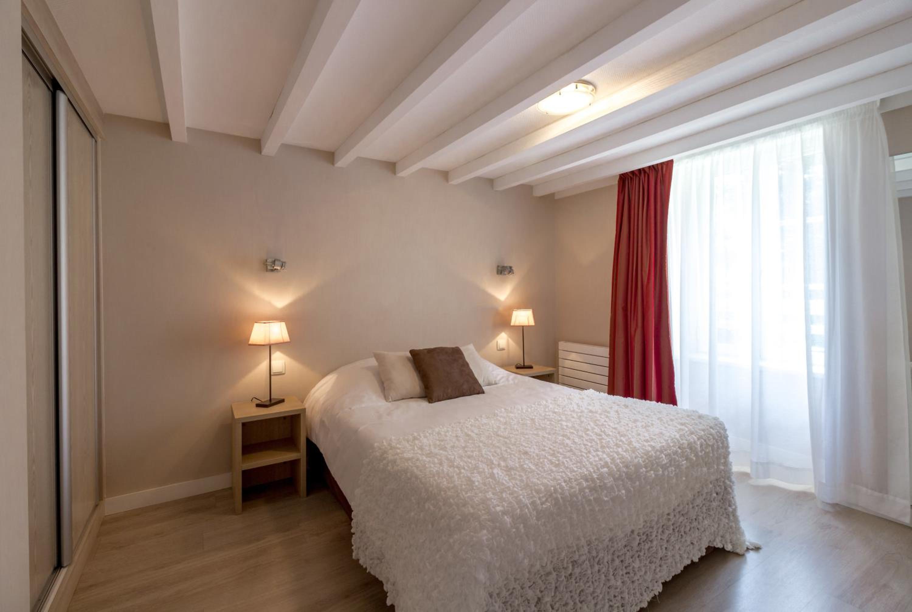 Apartment (2 Adults)