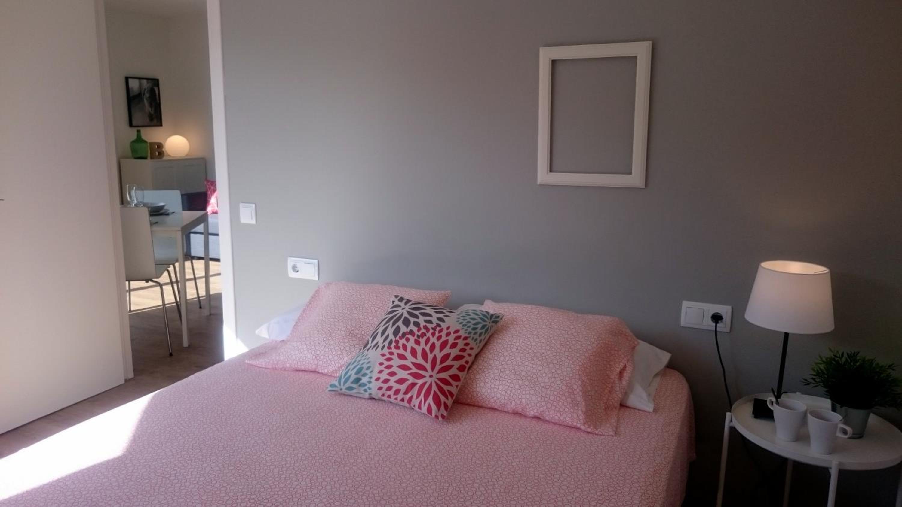 Apartamento con Balcón