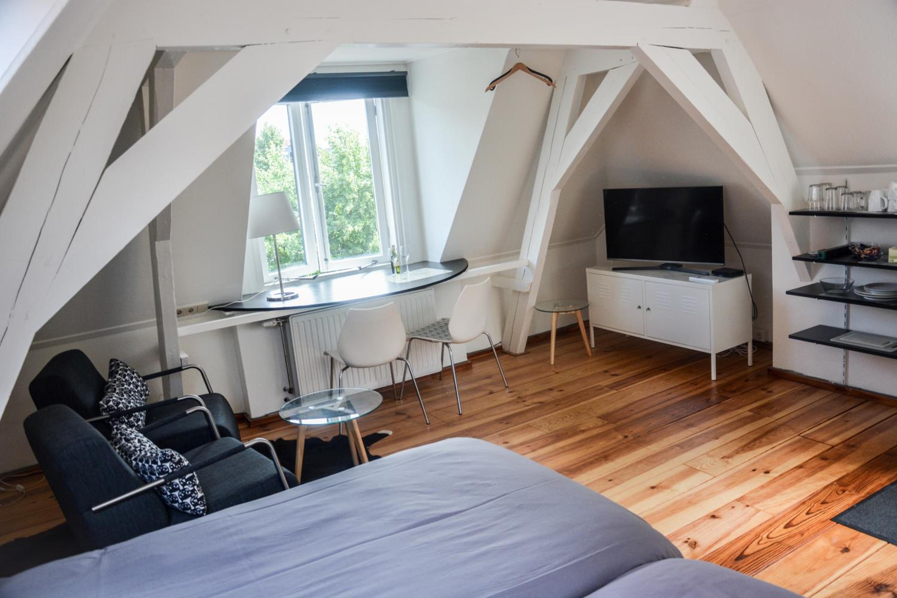 Studio with Terrace