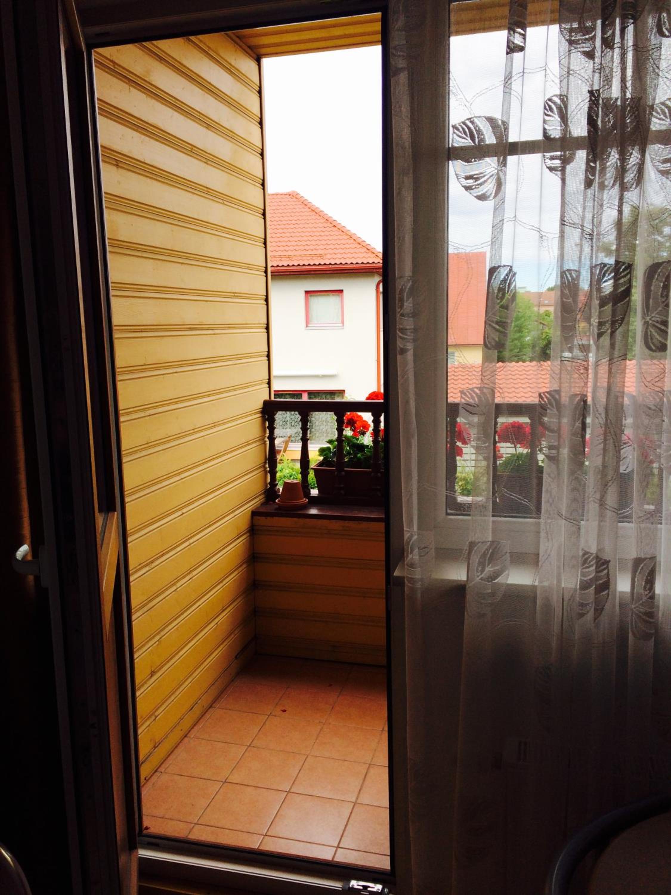 Double Room with Balcony - Photo 5
