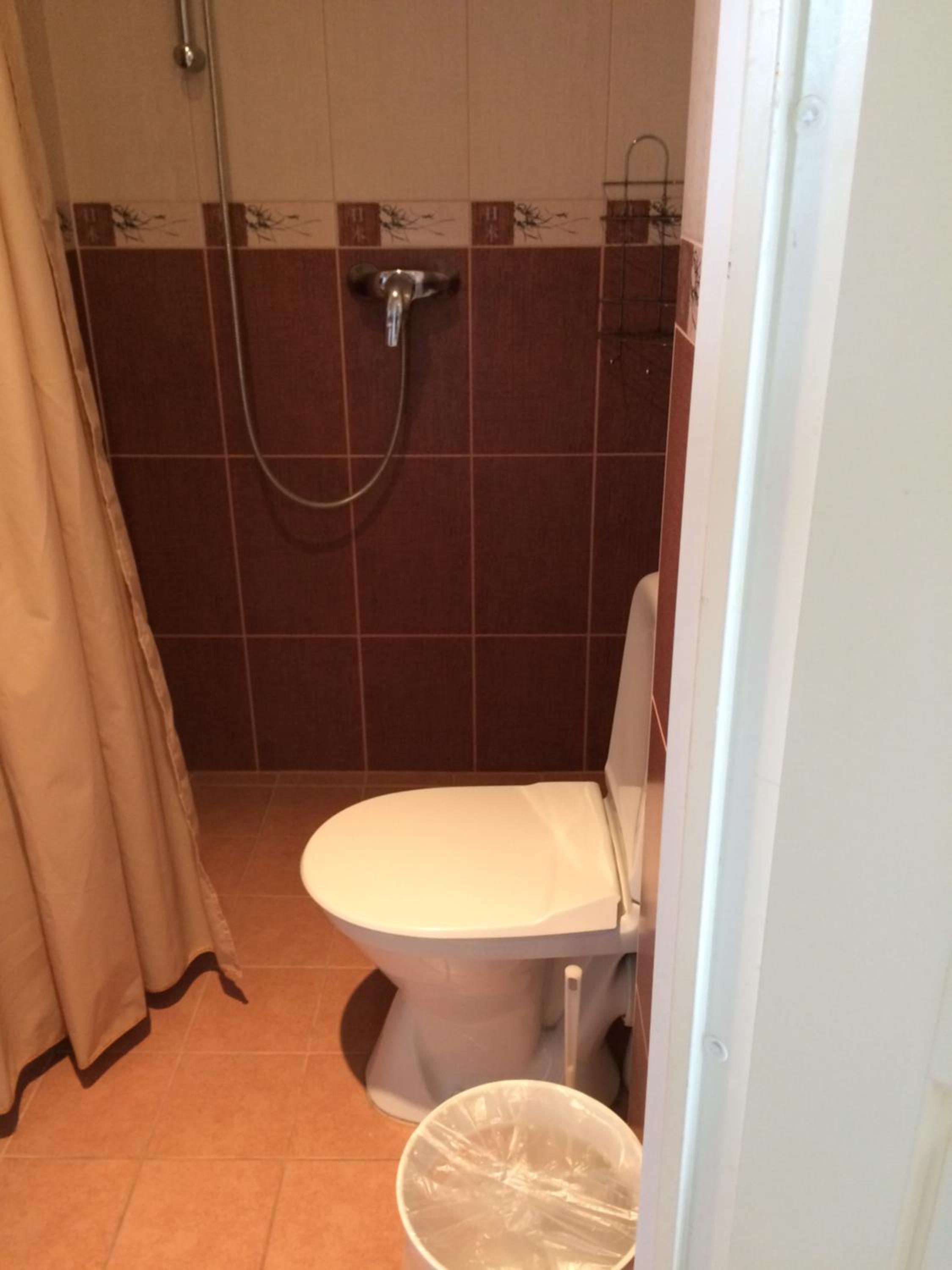 Double Room with Balcony - Photo 8