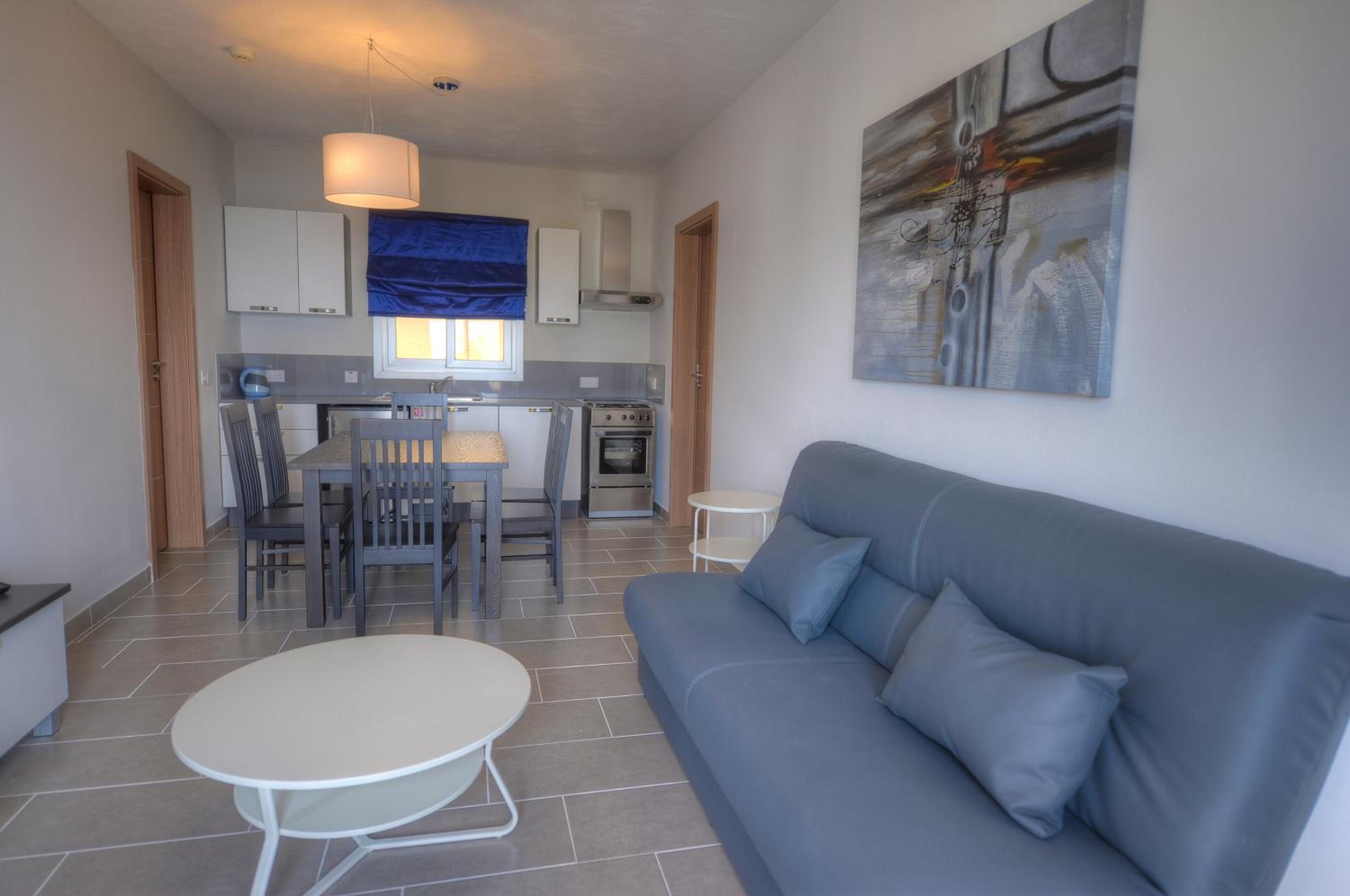 Superior Family Apartment - Photo 11