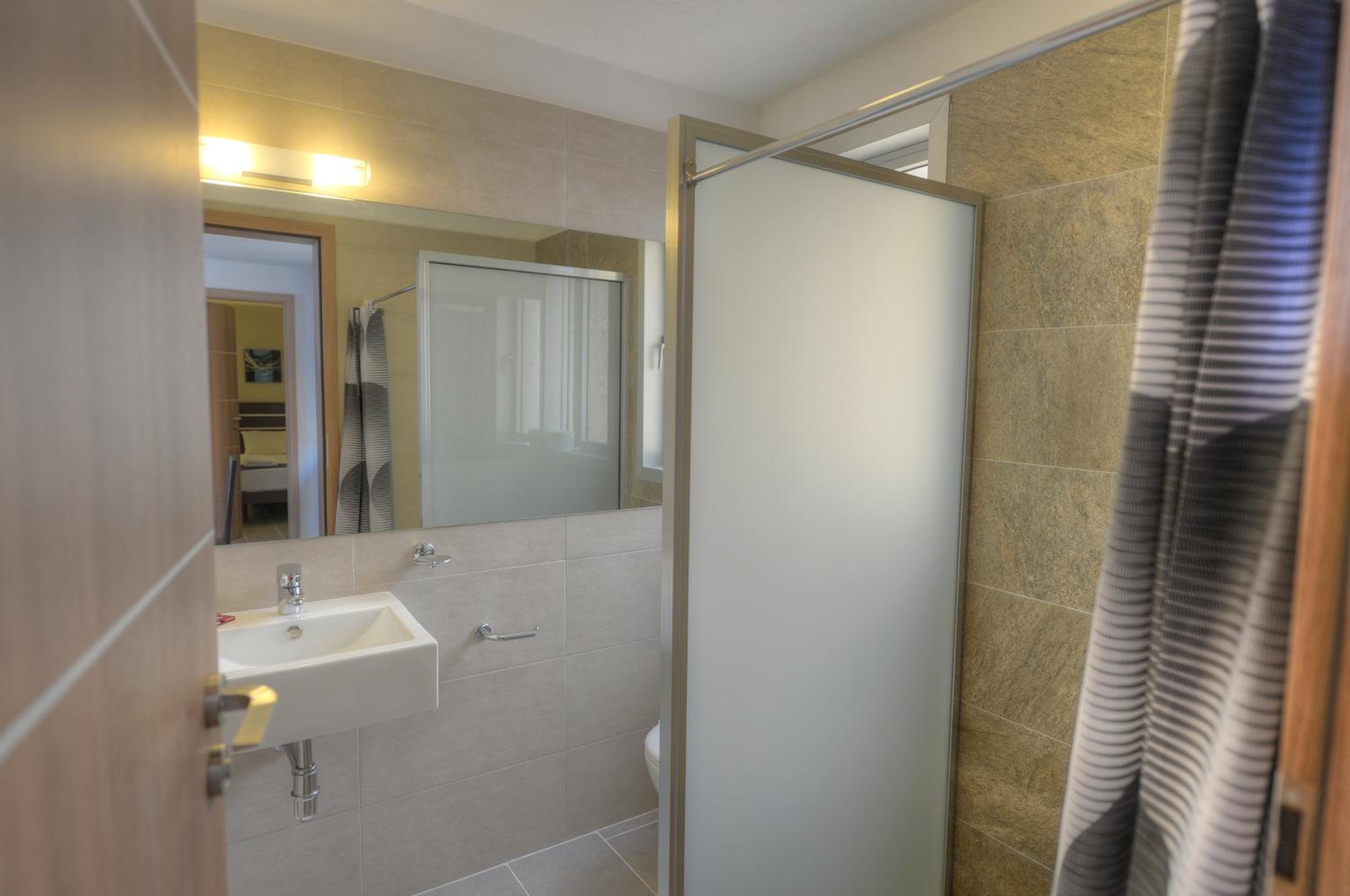 Superior Family Apartment - Photo 10