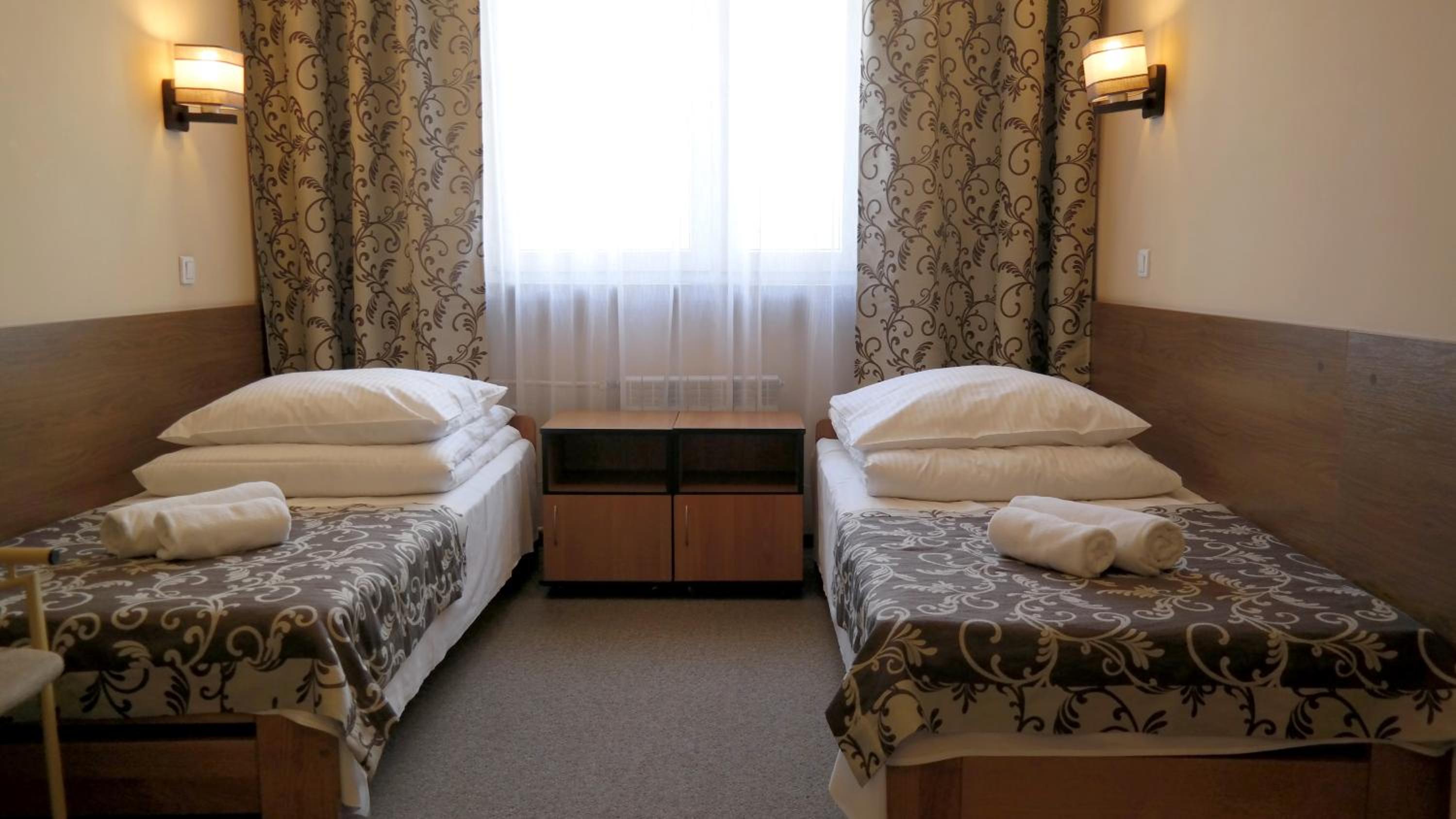Twin Room - Photo 1