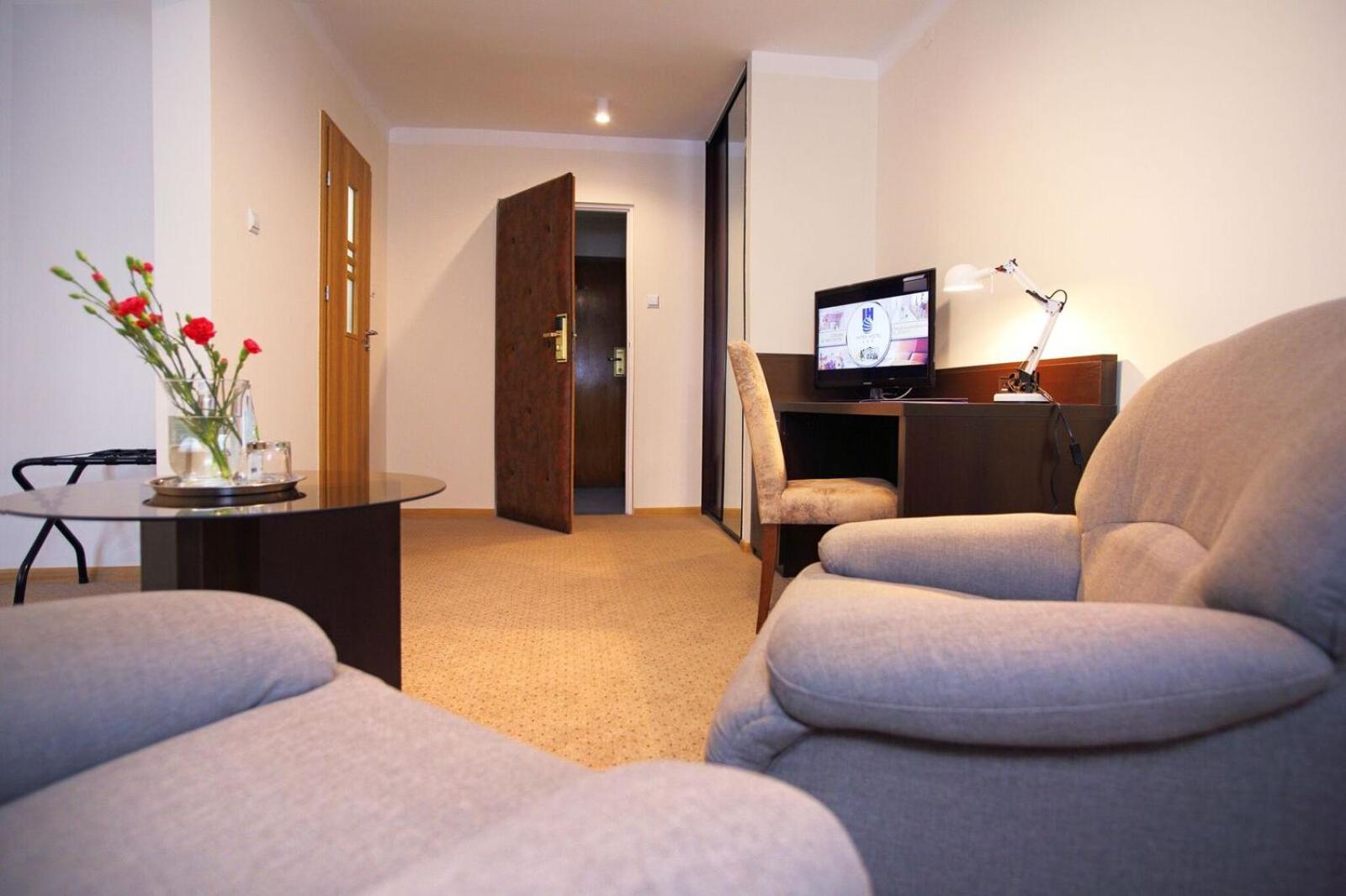 Deluxe Twin Room photo 2
