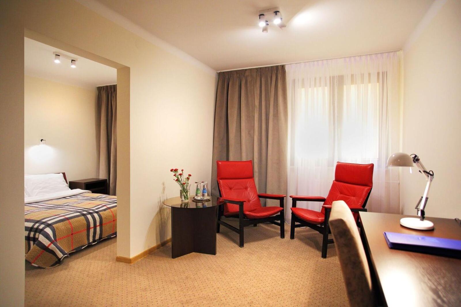 Deluxe Twin Room photo 3