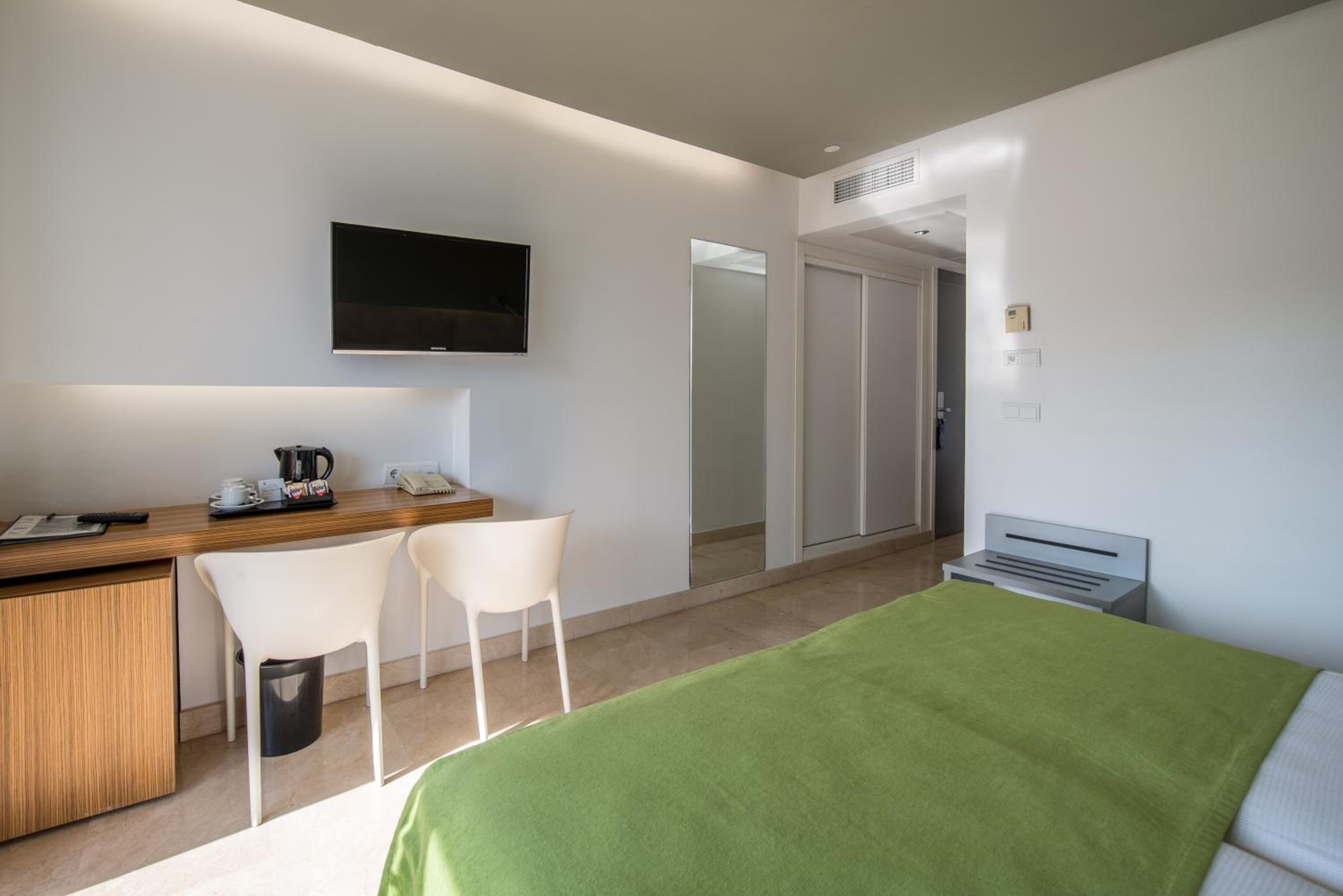 Classic Room with Terrace - Photo 2