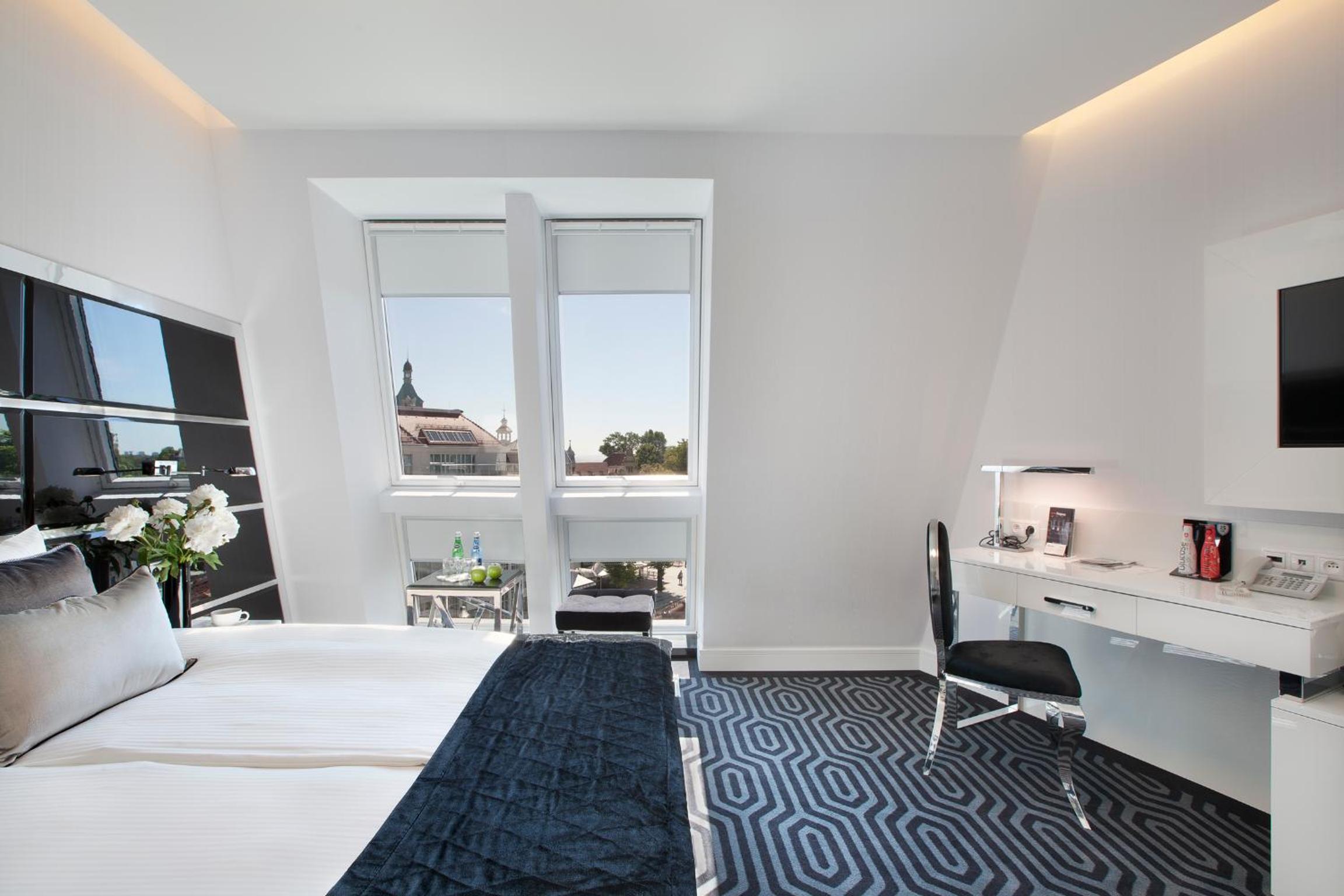 Classic Premium Double Room - Photo 3