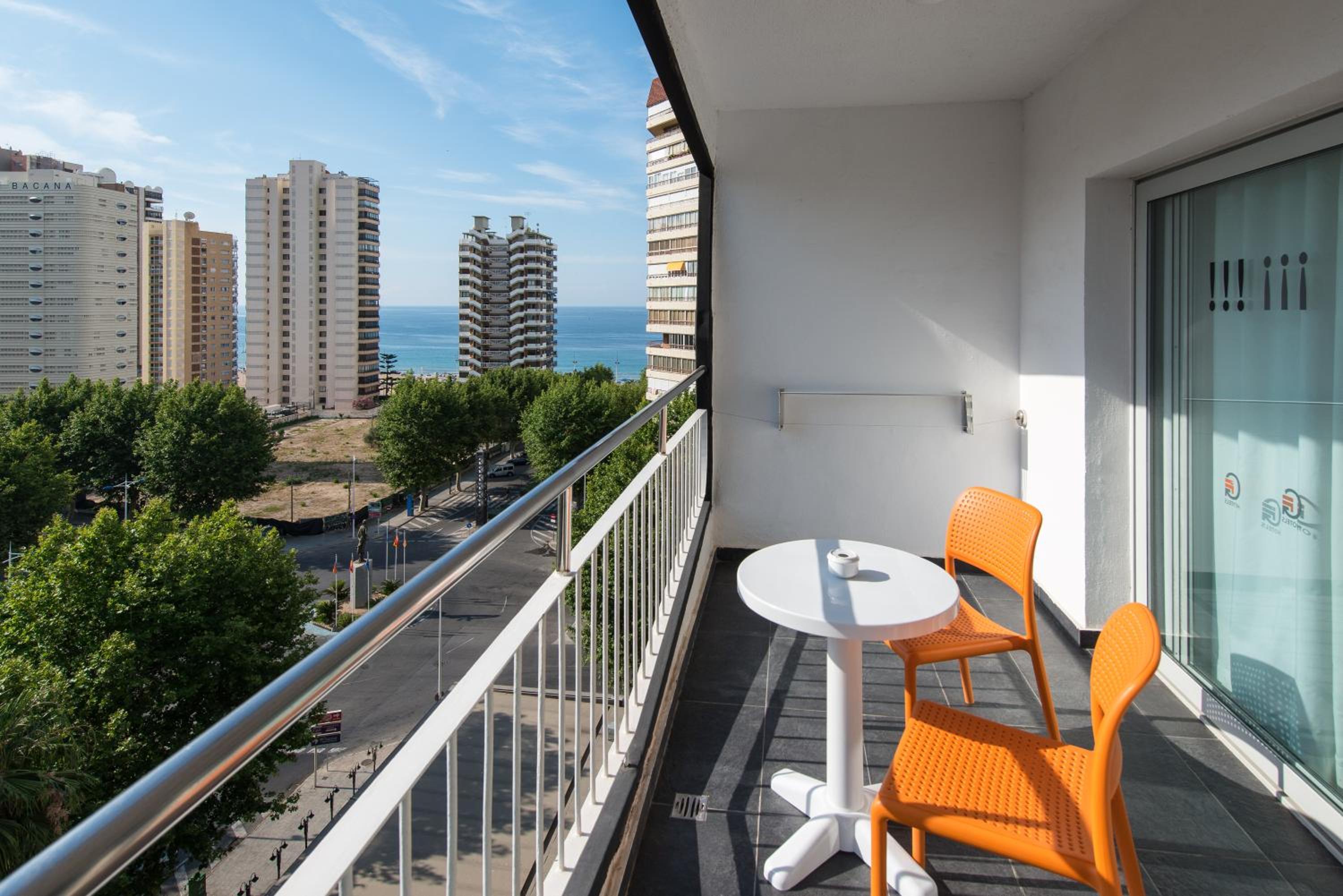 Classic Room with Terrace - Photo 5