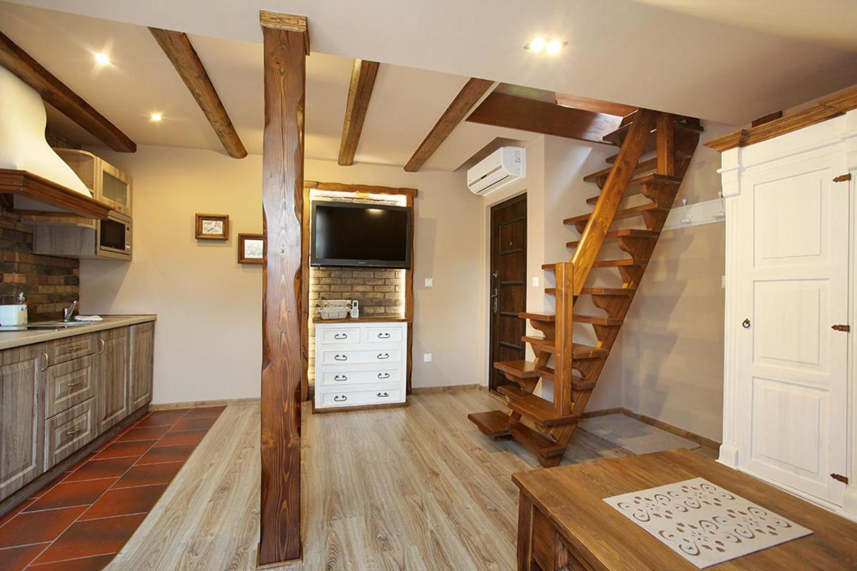 Large One-Bedroom Apartment
