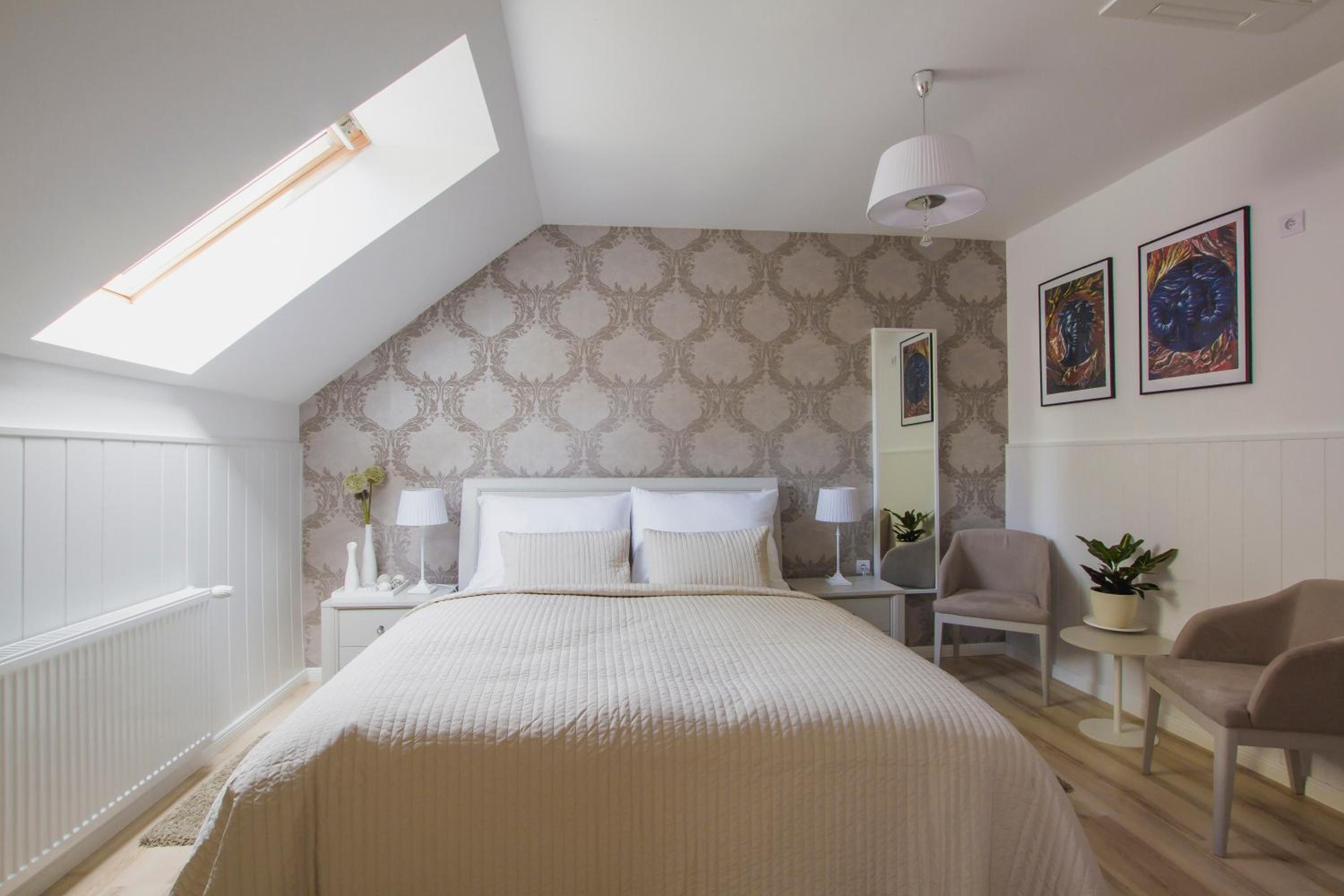 Deluxe Double Room - Photo 1