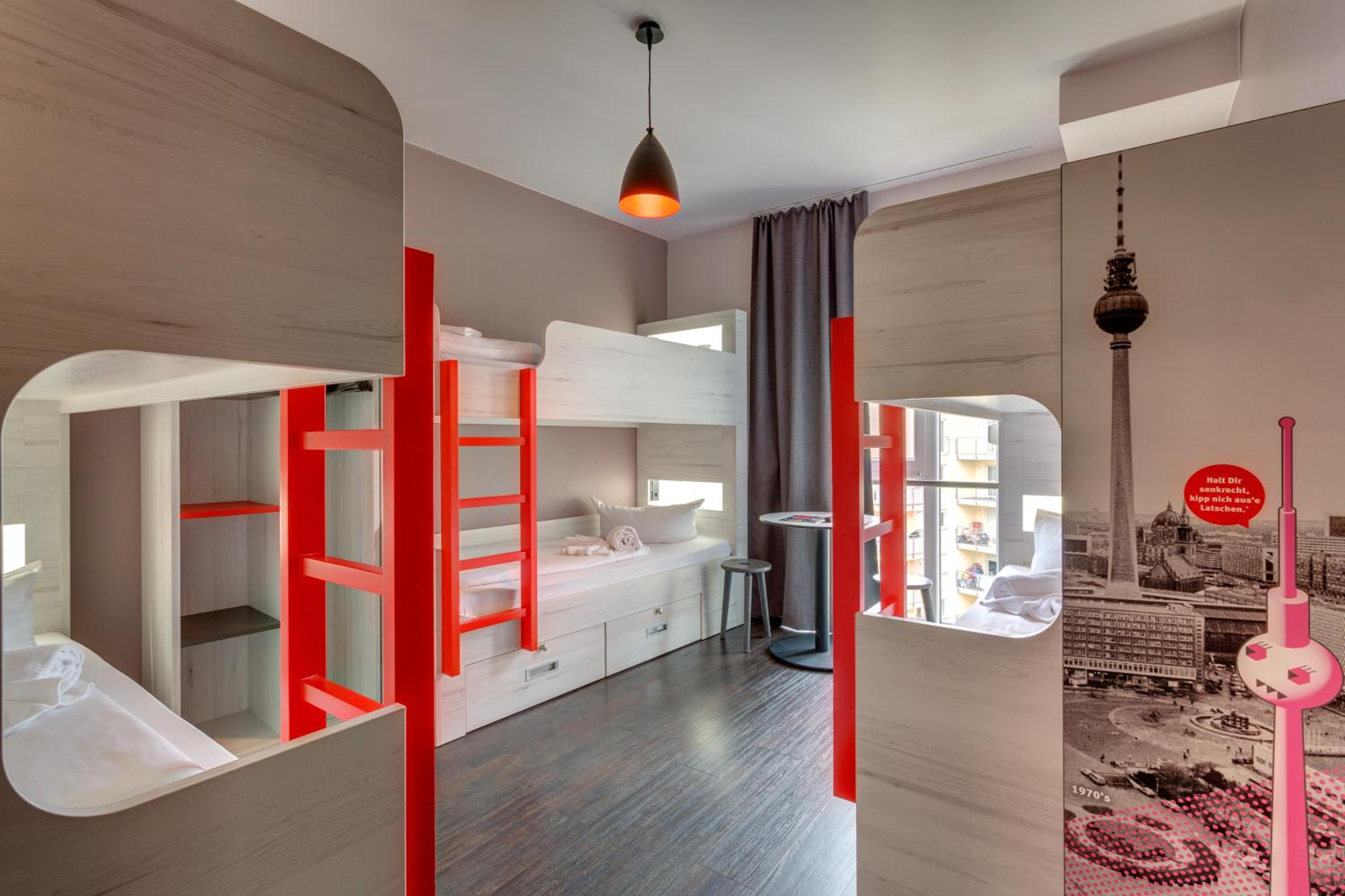 6-Bed Room (Bunk Beds Only) photo 3