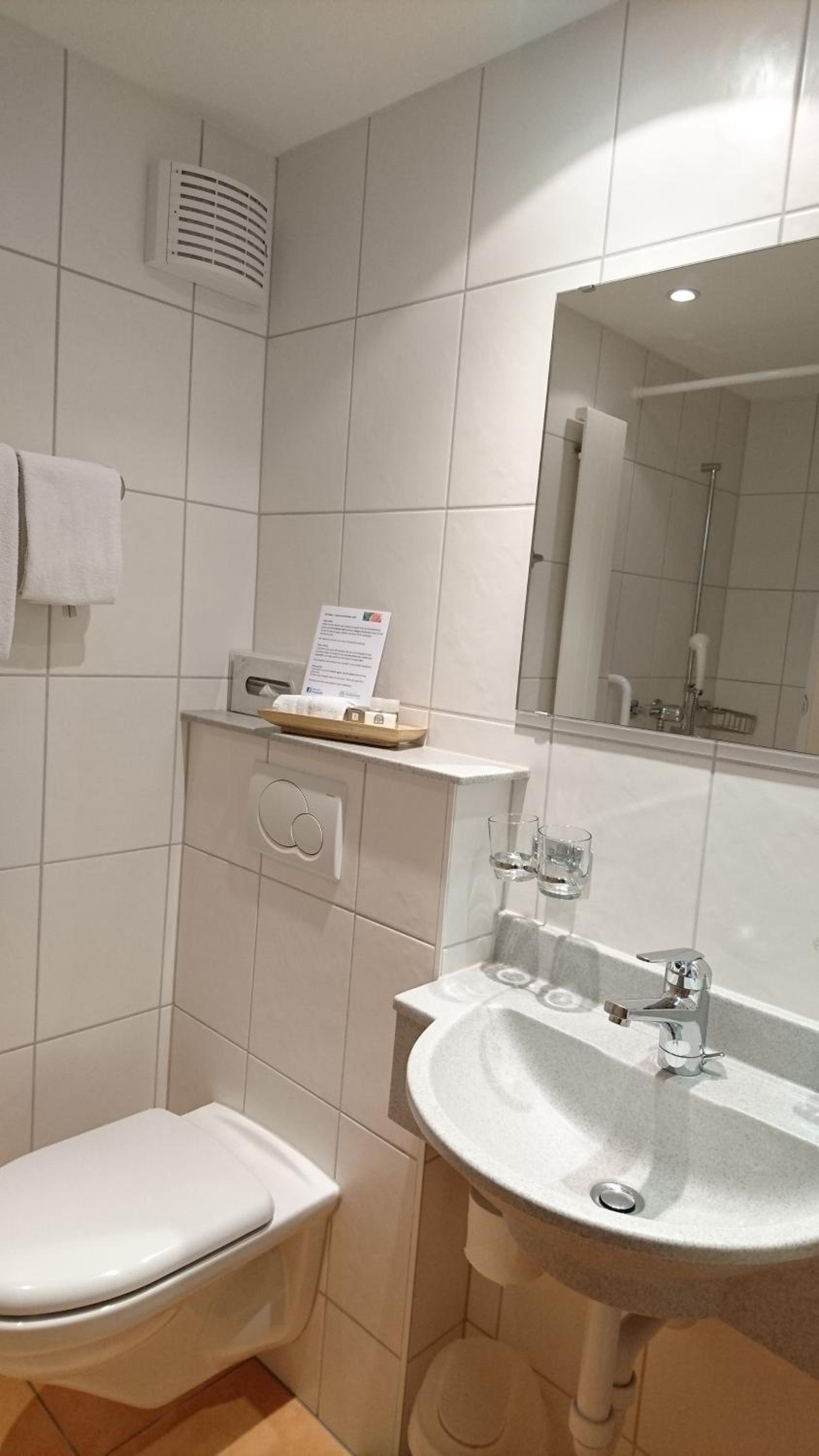 Single Room photo 2