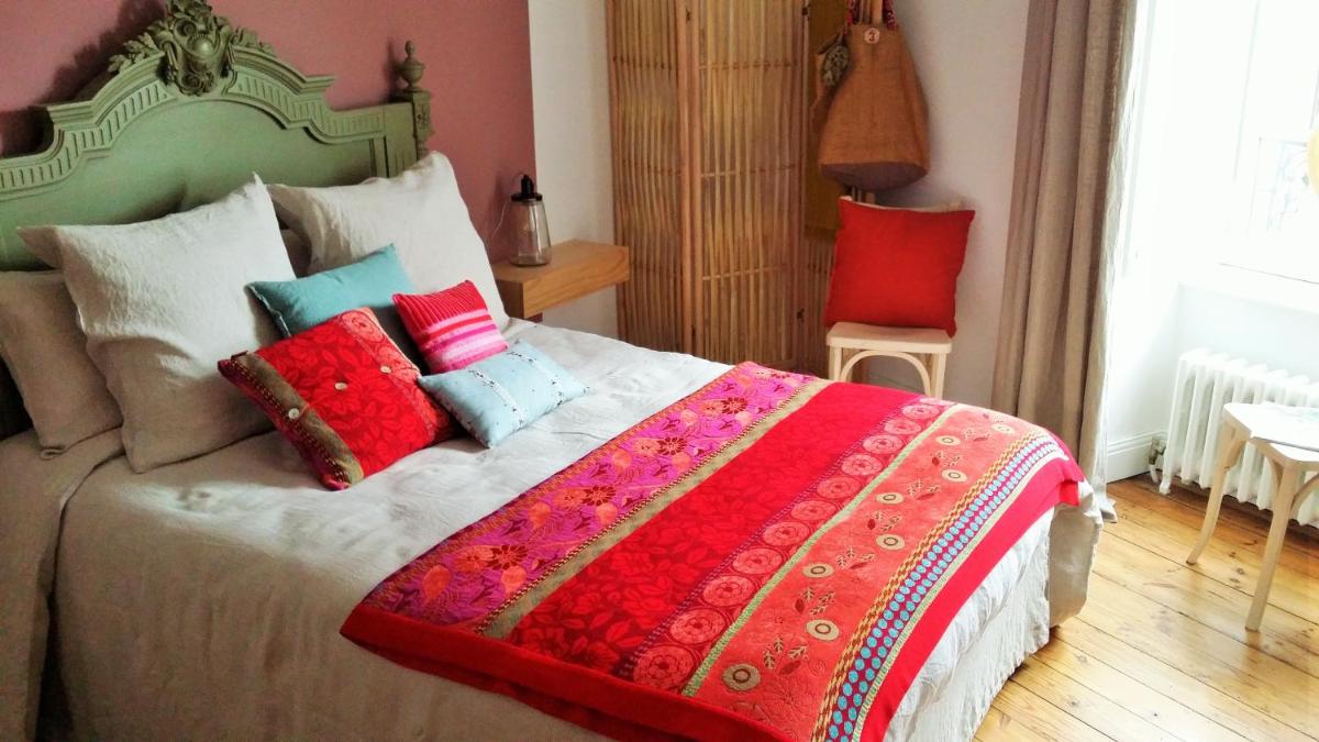Double Room with Private Bathroom - 1 photo 2
