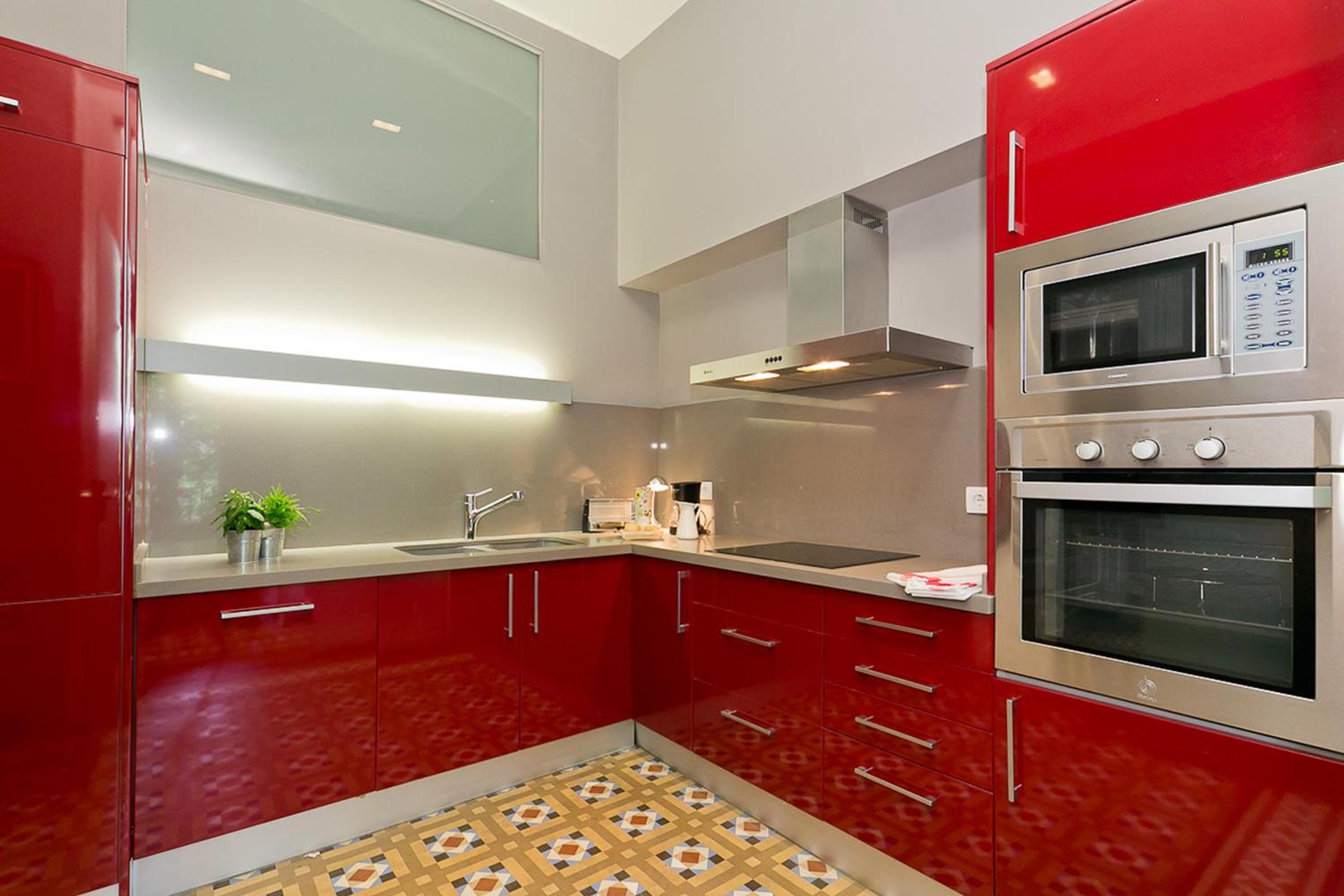 Two-Bedroom Apartment with Balcony - Passeig de Gracia, 51 photo 2