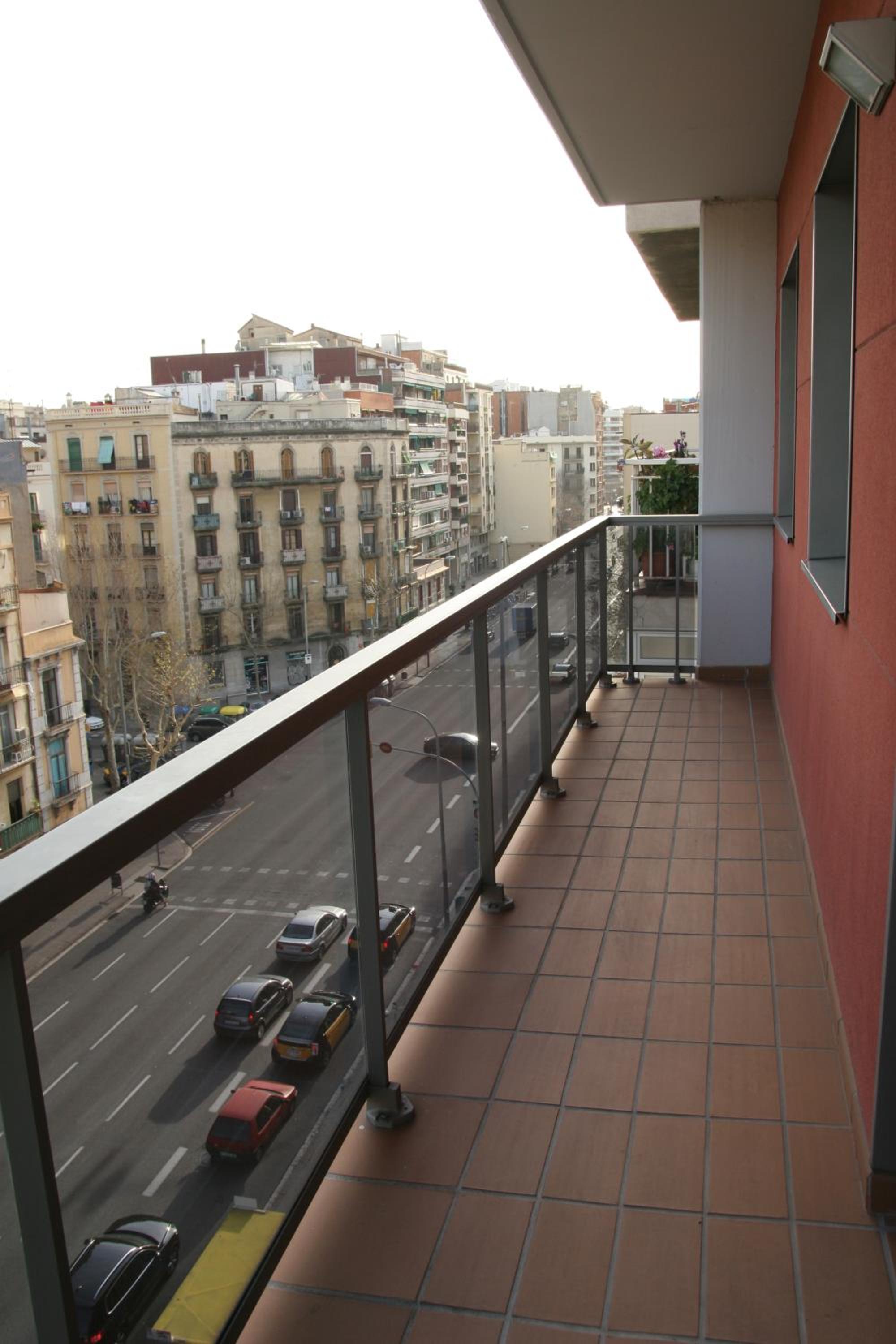 Two-Bedroom Apartment (3 Adults) photo 3