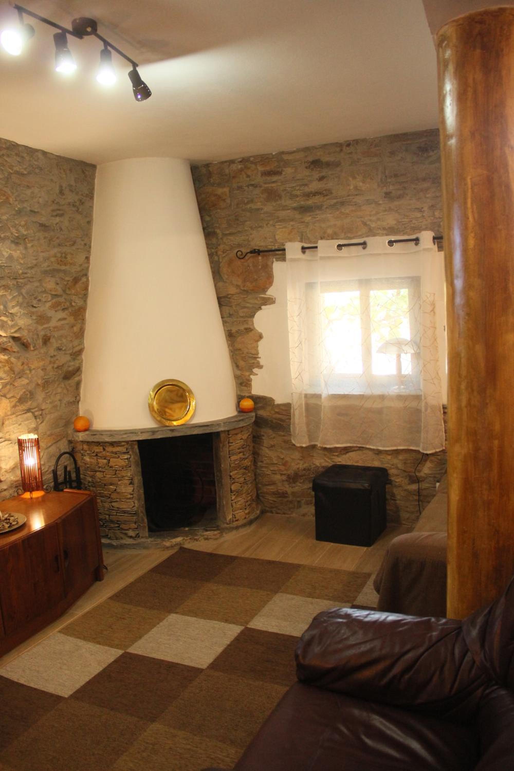 Three-Bedroom House photo 2