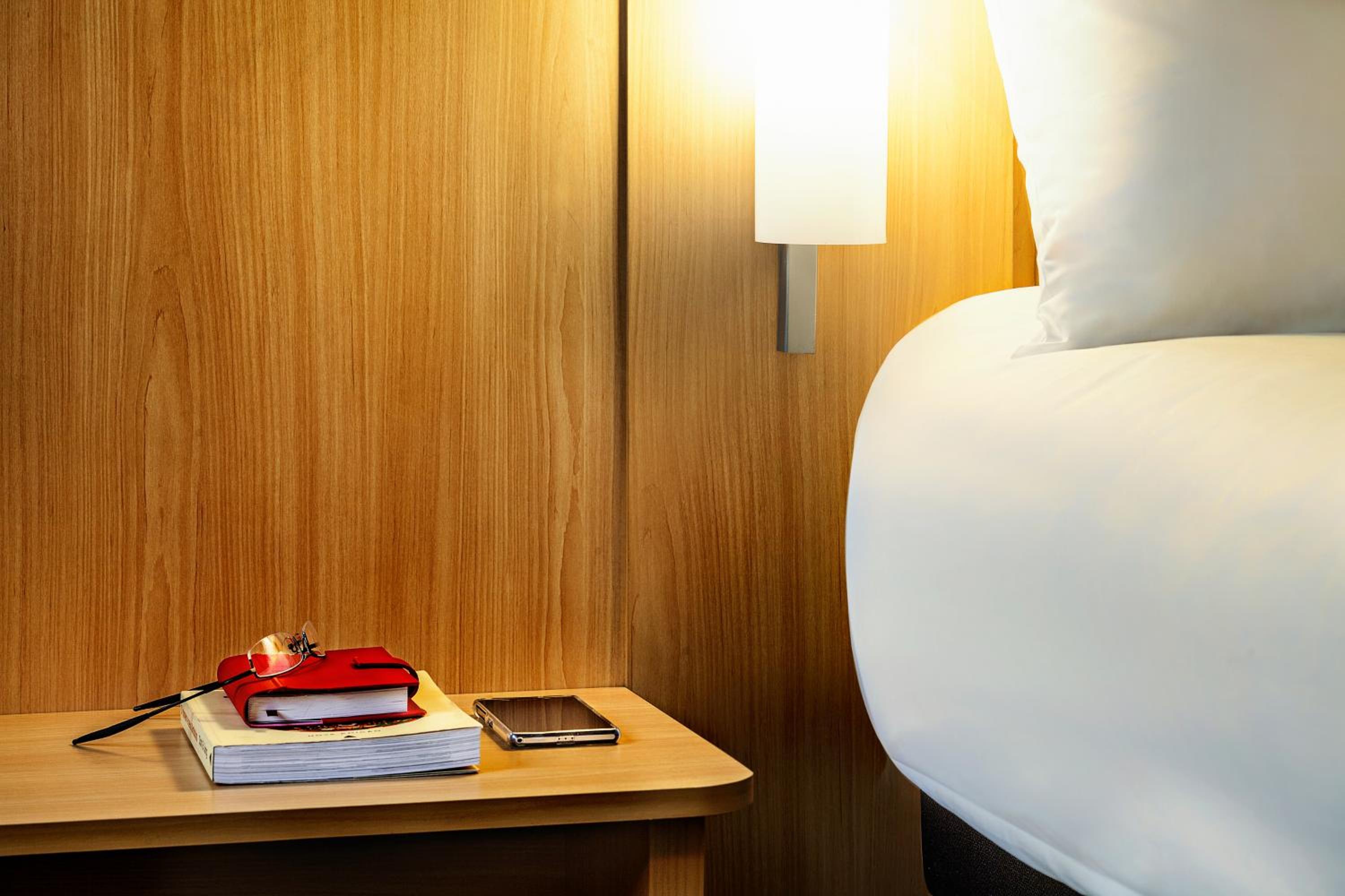 Twin Room - Photo 6