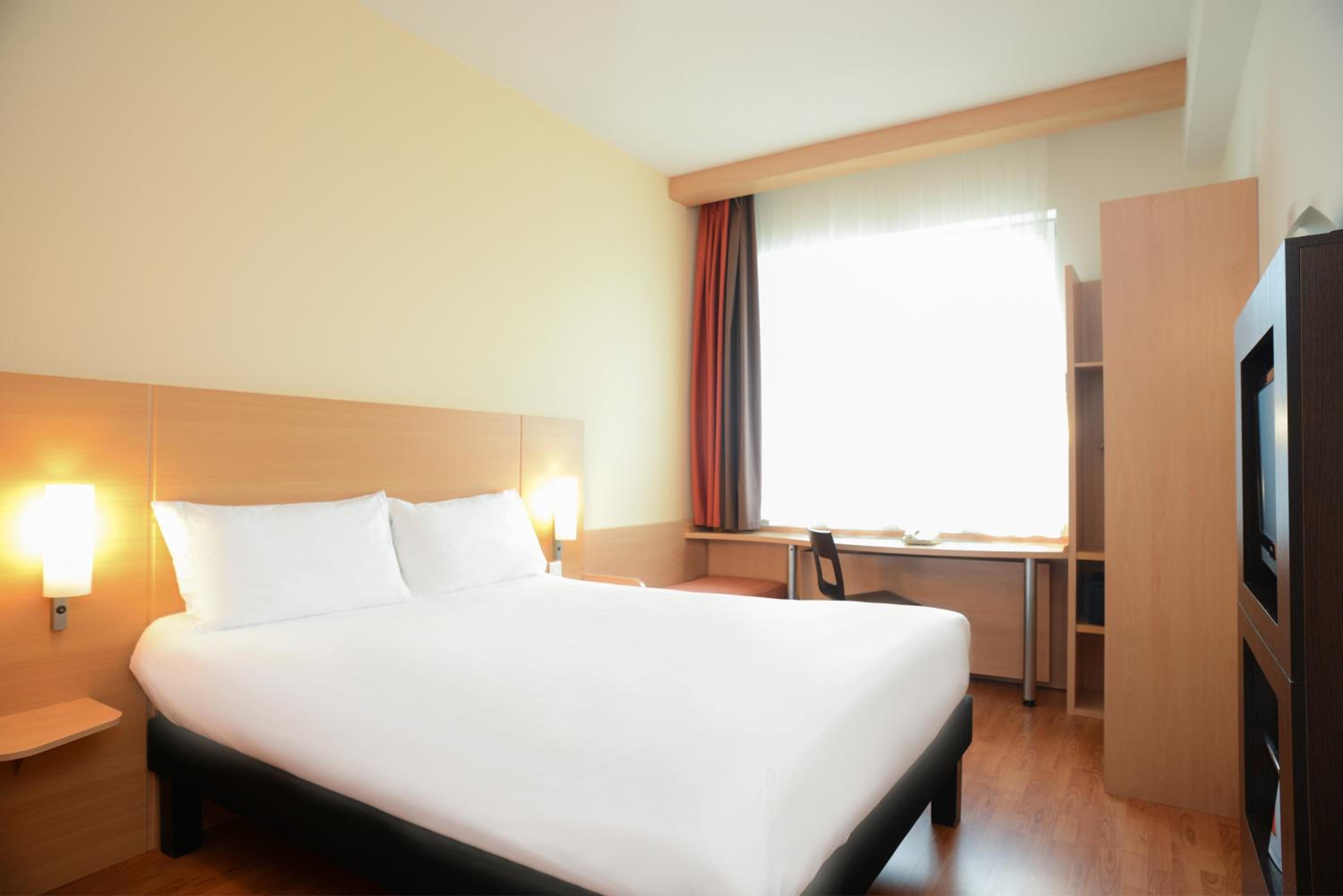 Double Room - Photo 9