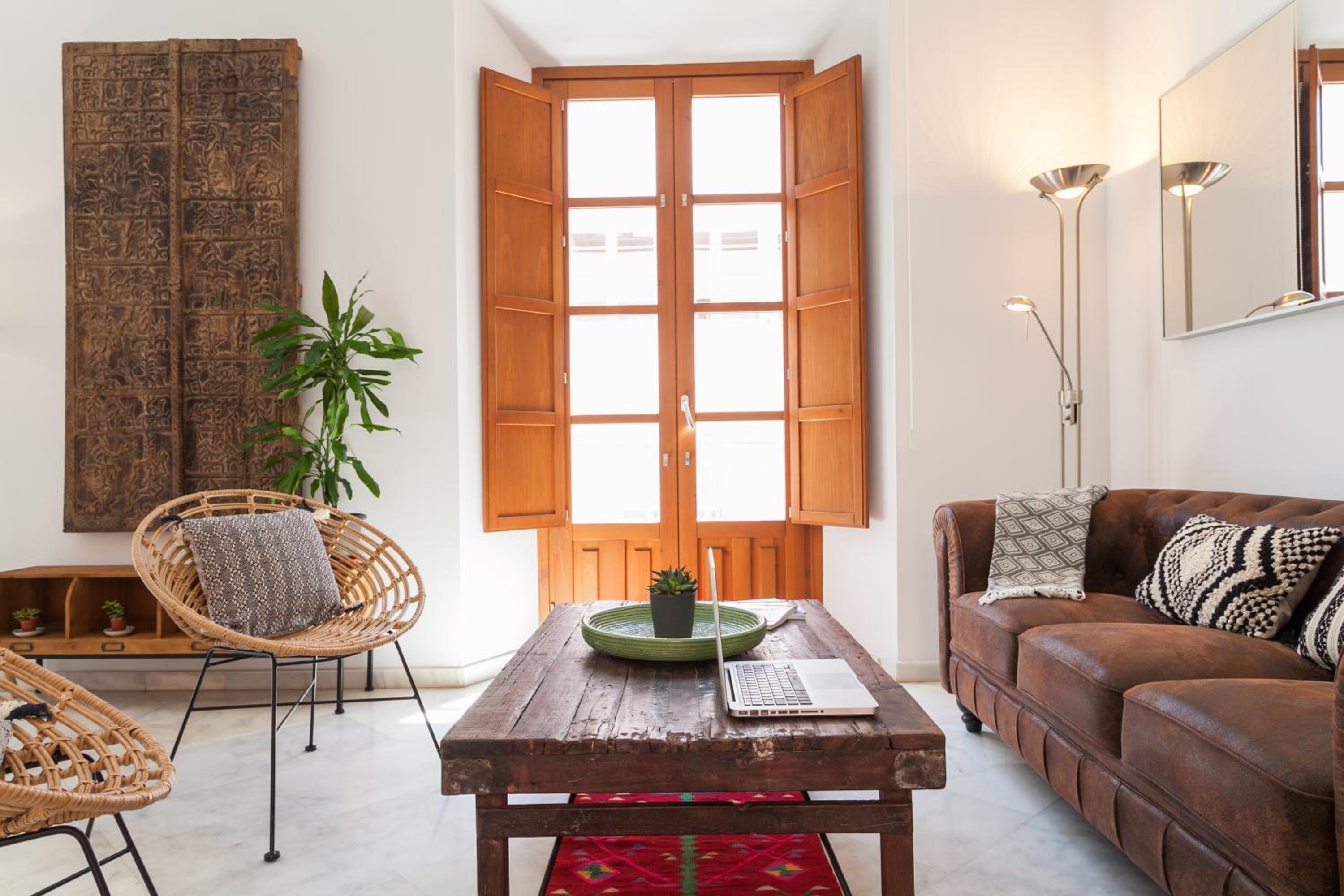 Apartment with Terrace - Photo 25