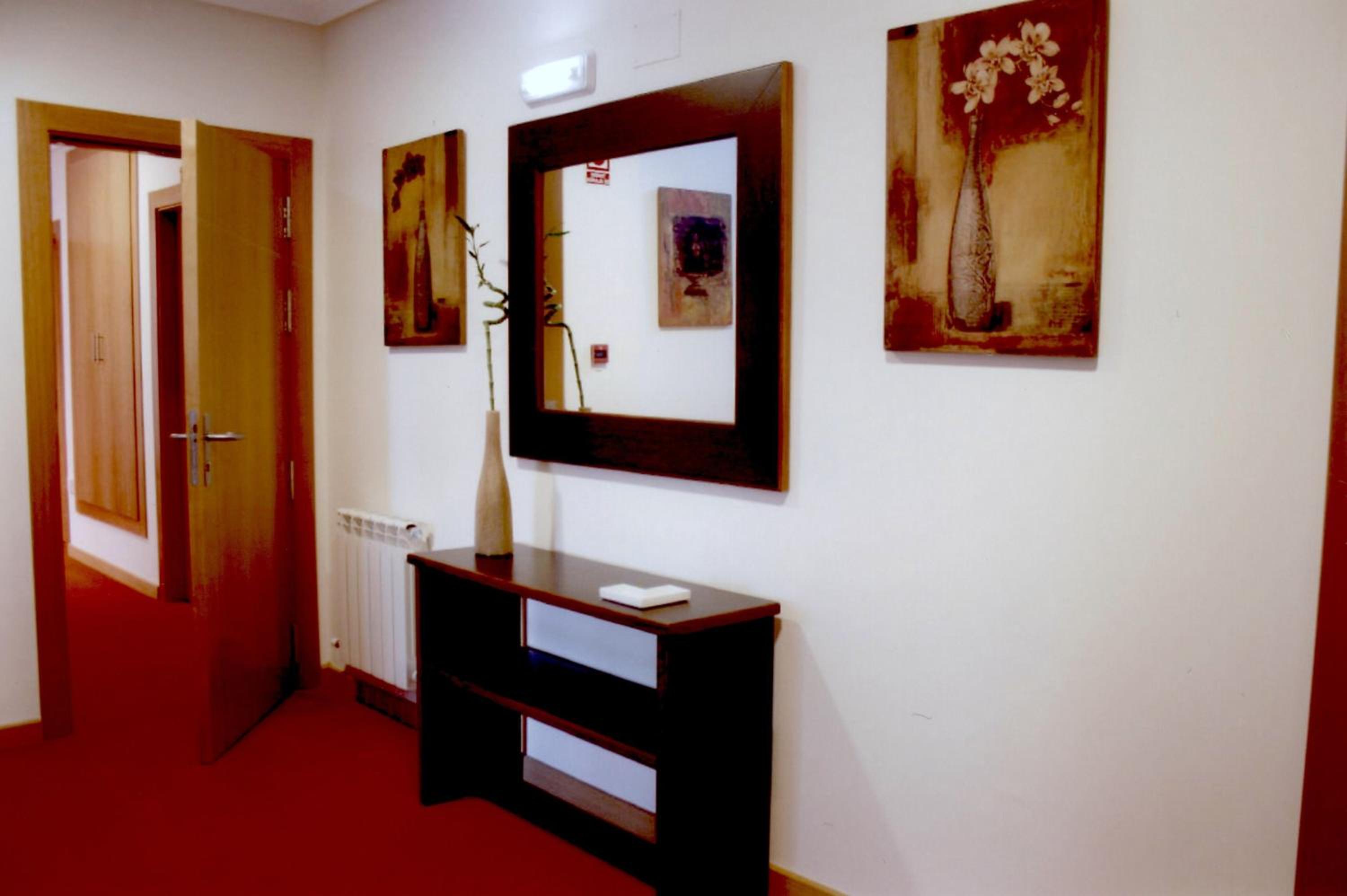Double or Twin Room - Photo 10