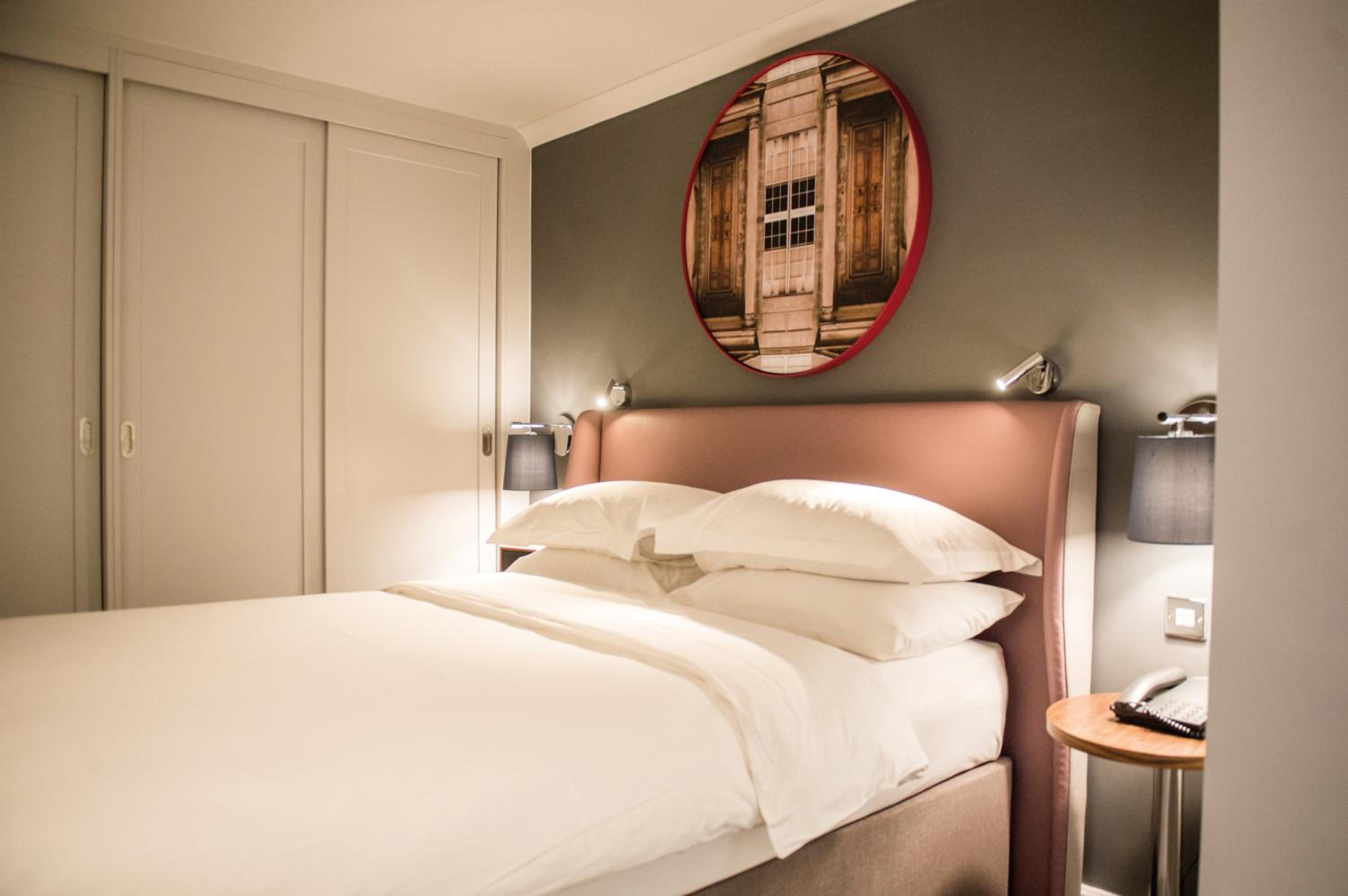 Premier Suite - Photo 1