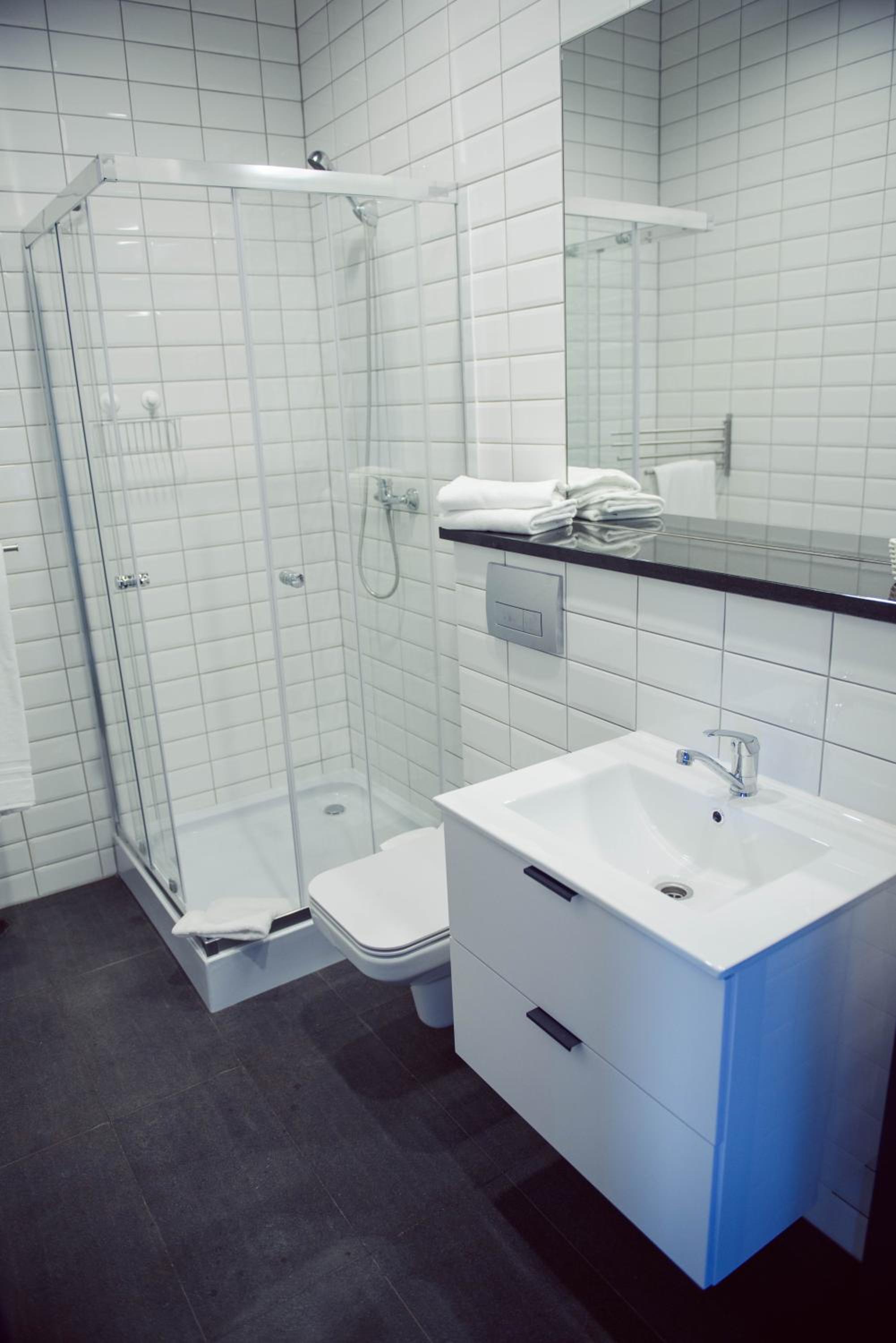 Double or Twin Room - Disability Access photo 3