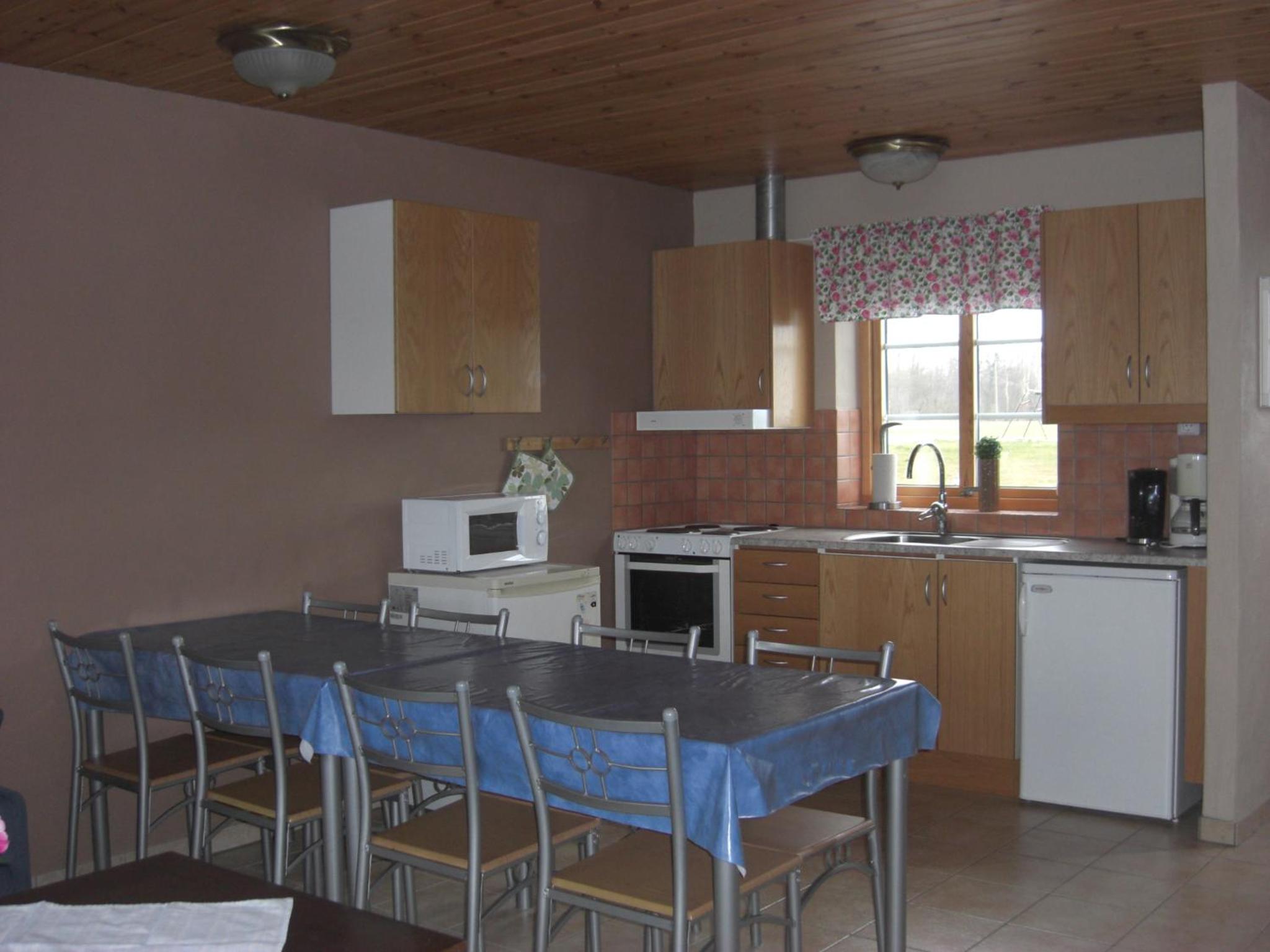 Family Two-Bedroom Apartment with View photo 3