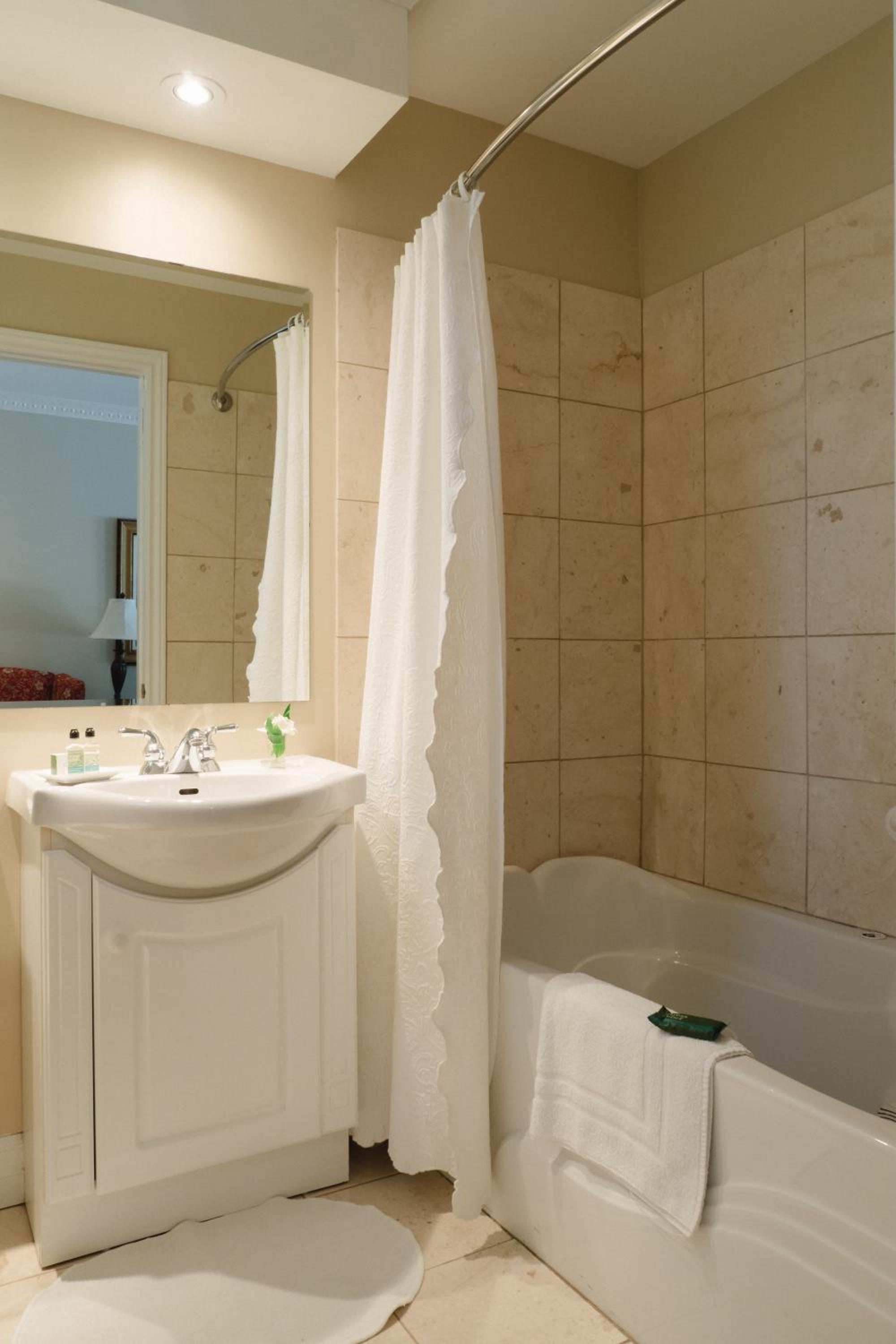Deluxe Queen Room photo 2