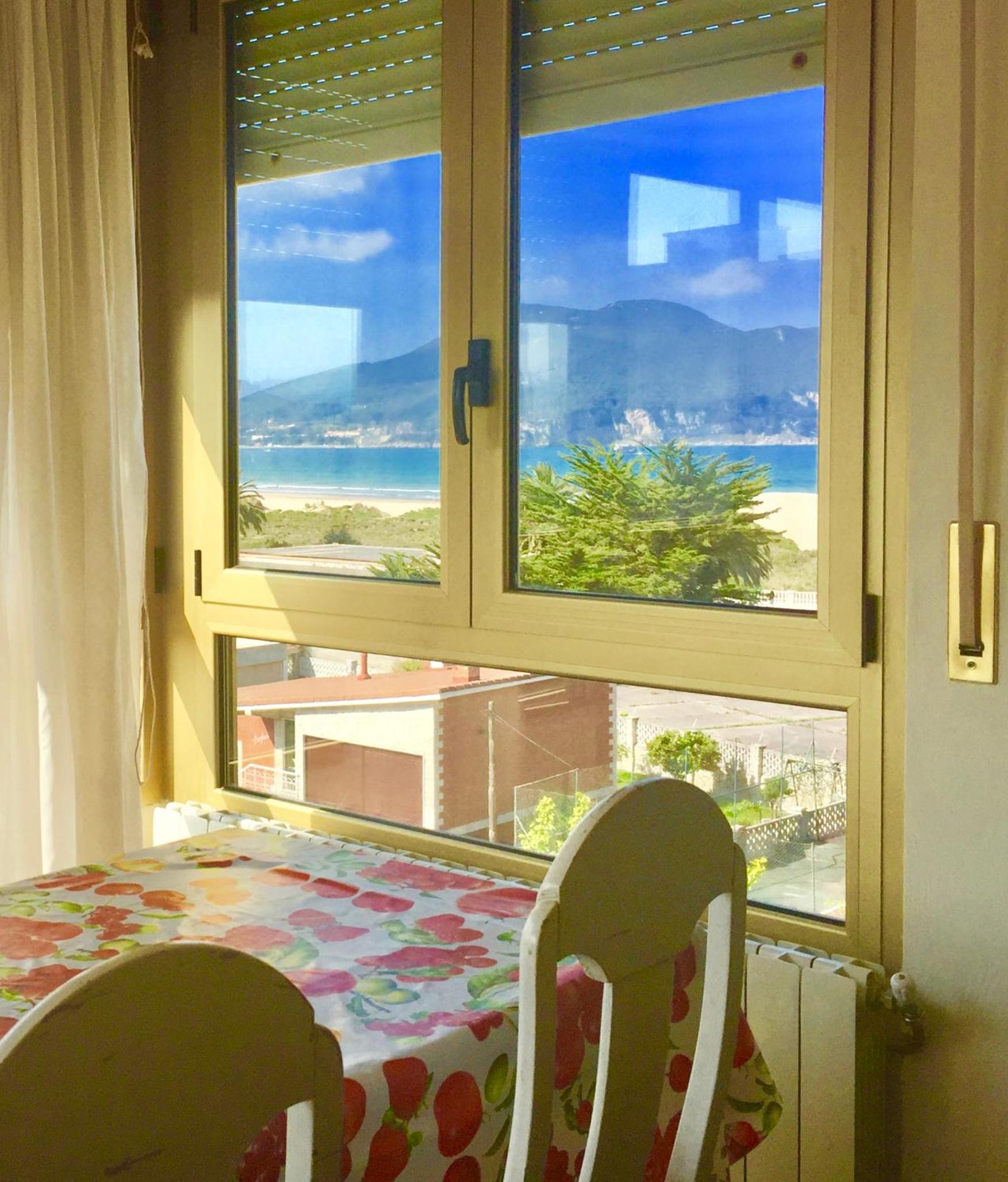 Two-Bedroom Apartment with Sea View - Photo 9
