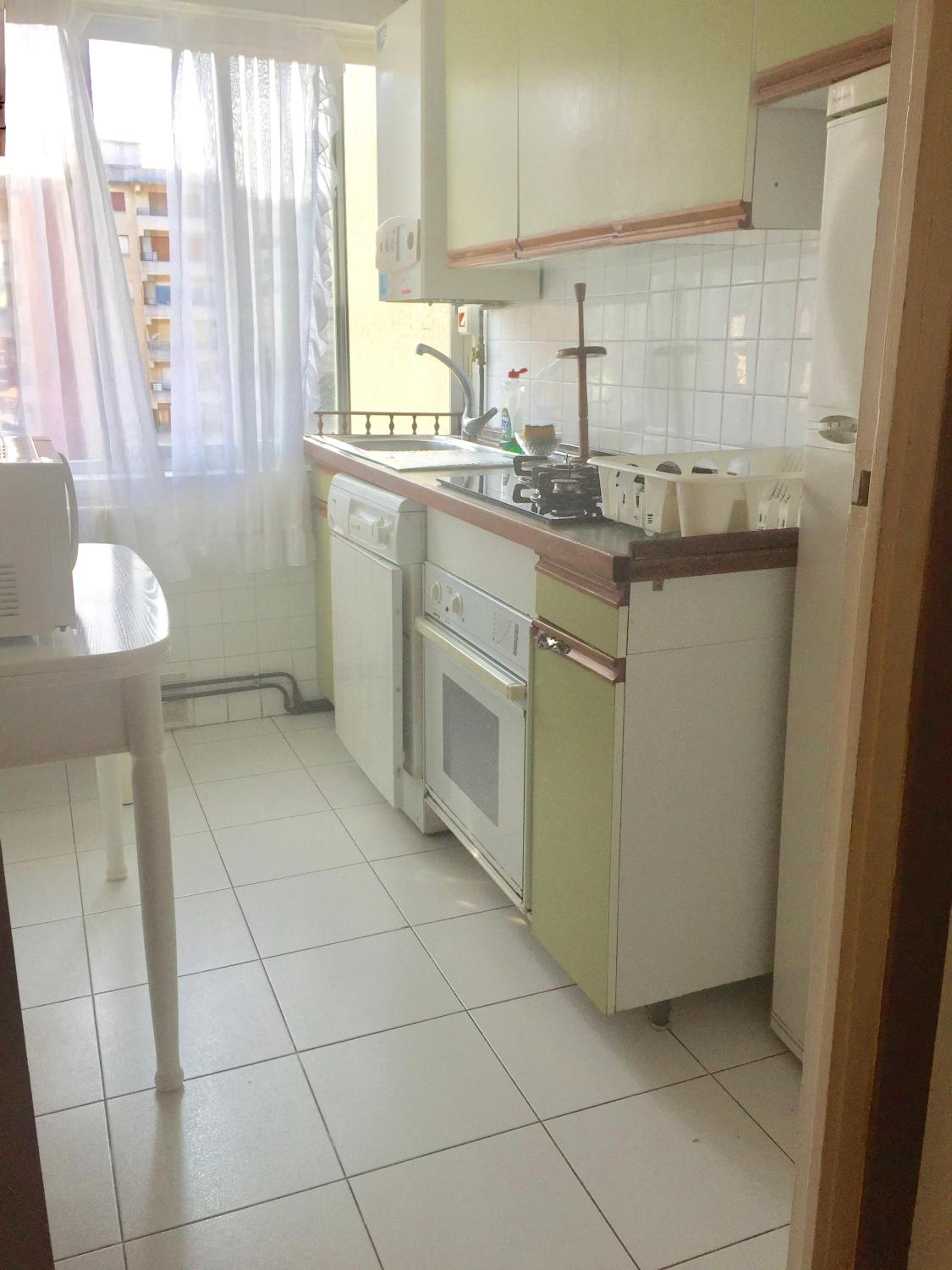 Two-Bedroom Apartment with Sea View - Photo 11