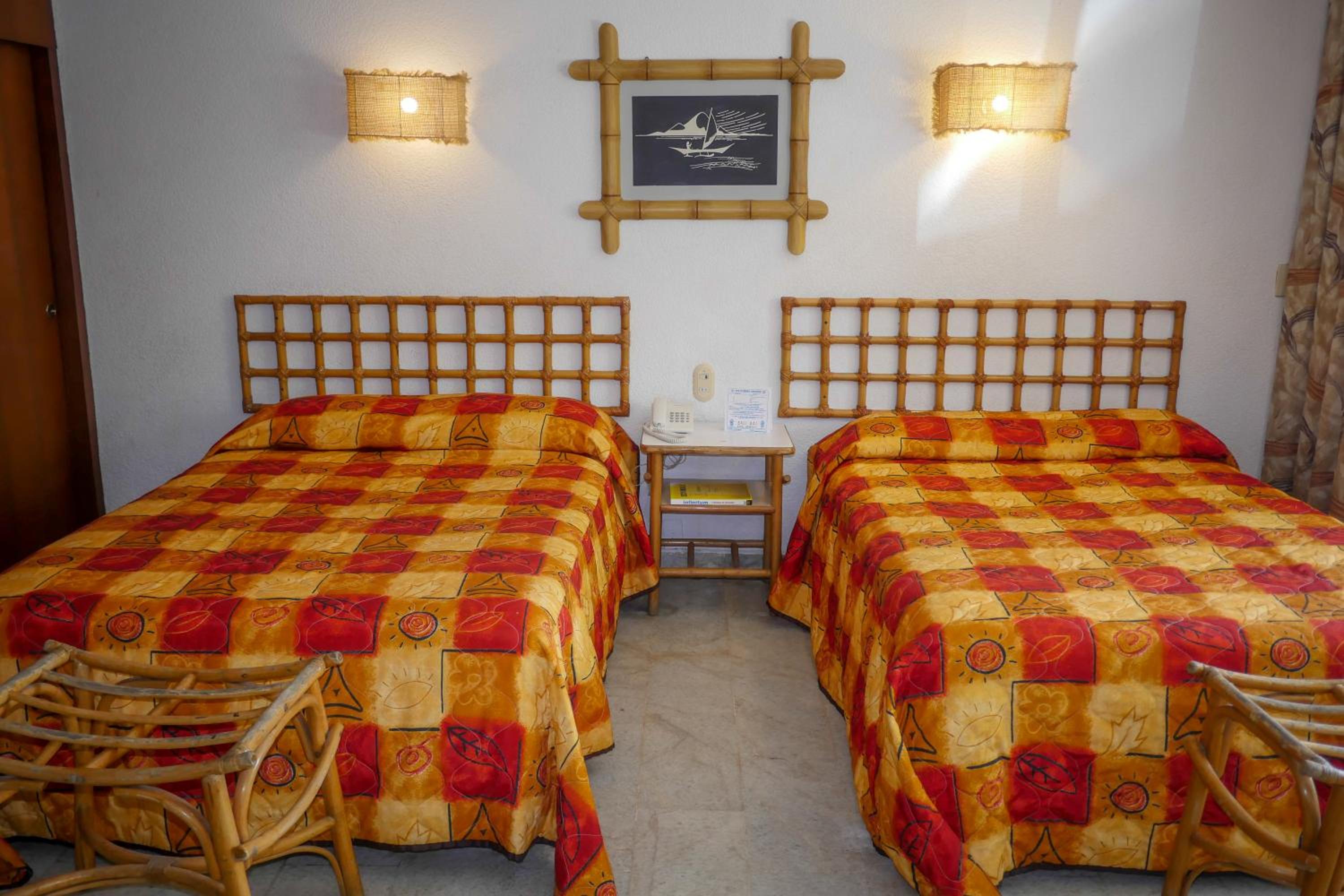 Standard Double Room - Photo 3