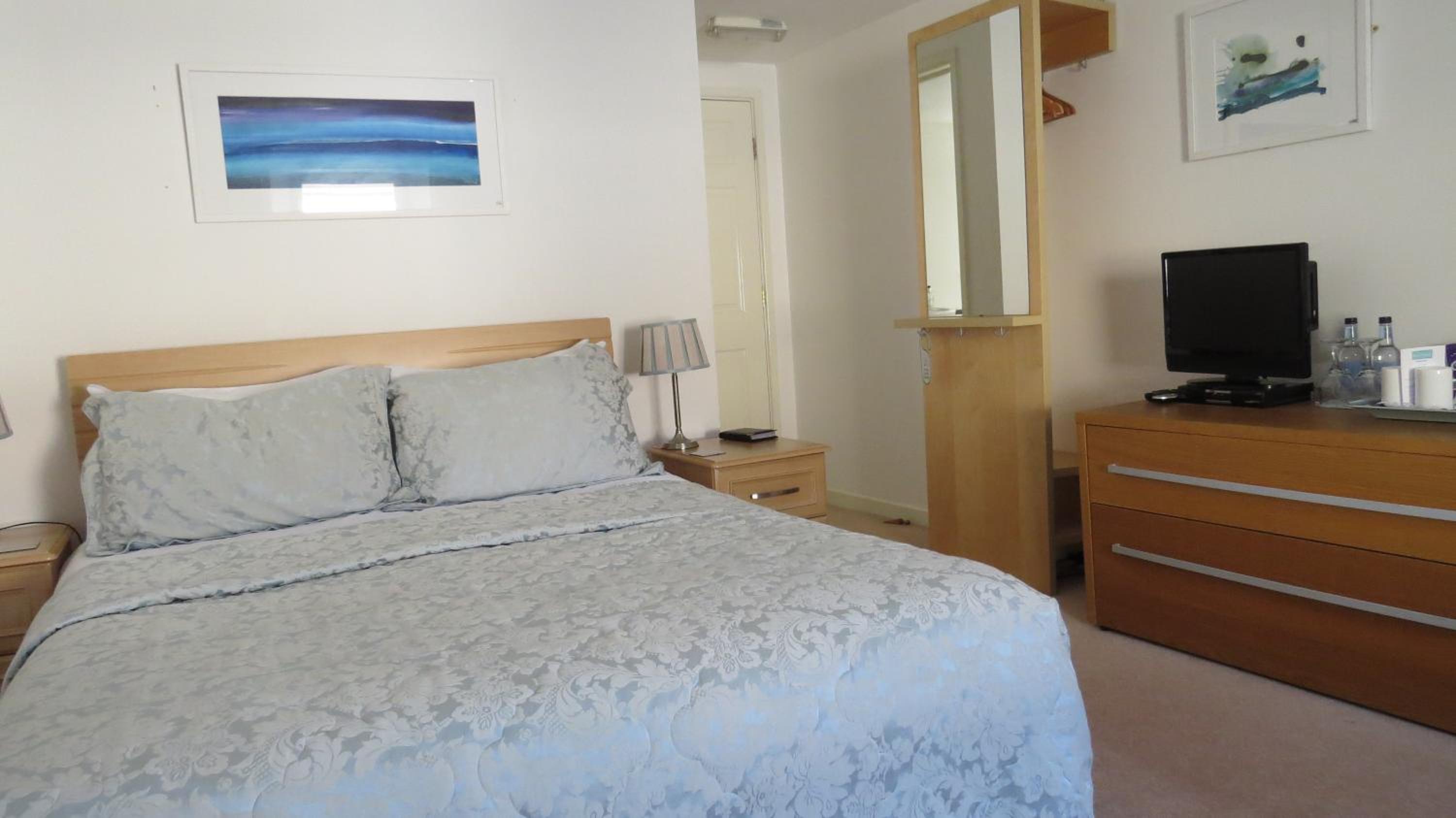 Deluxe Double Room with Shower photo 2