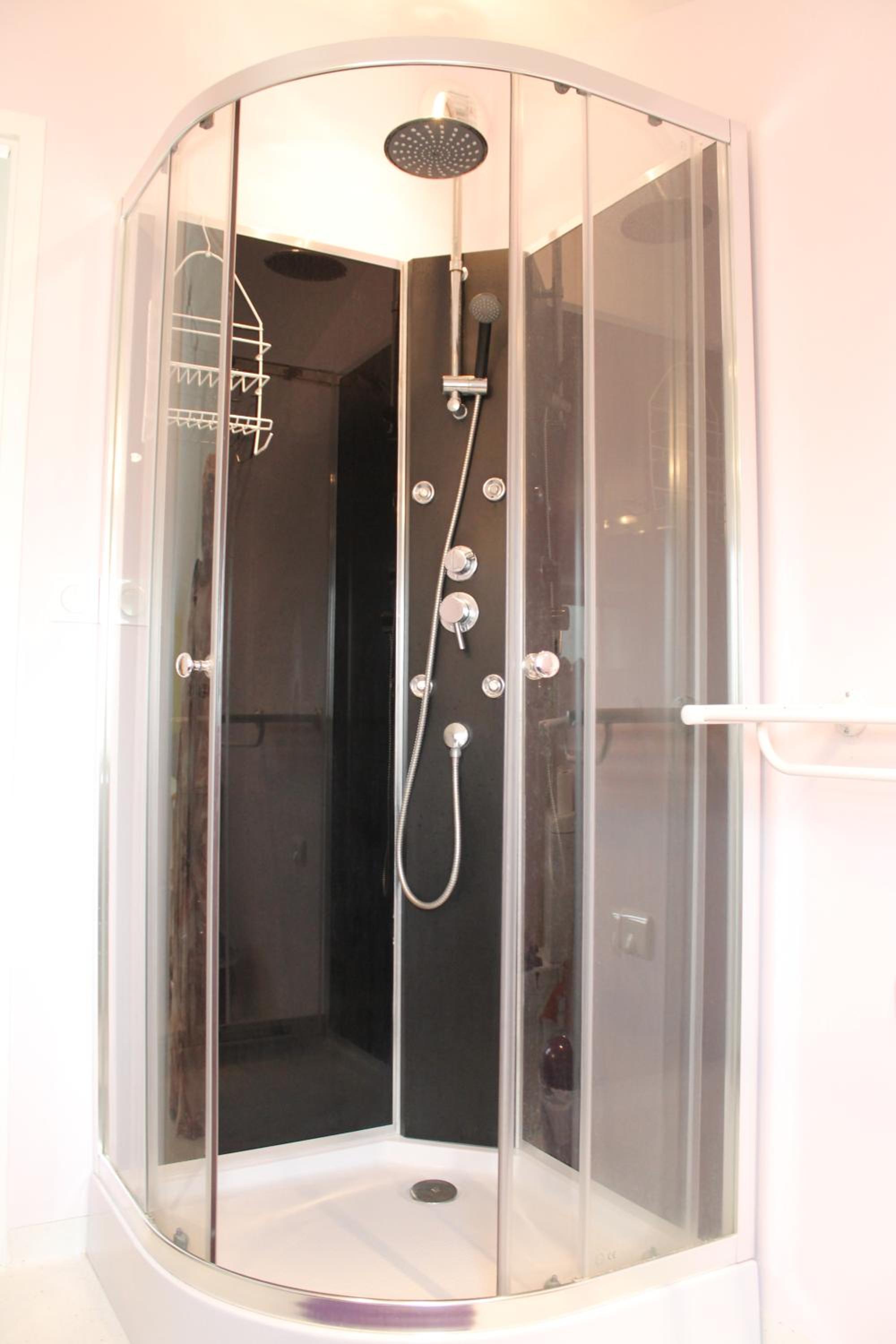 Apartment - Photo 131