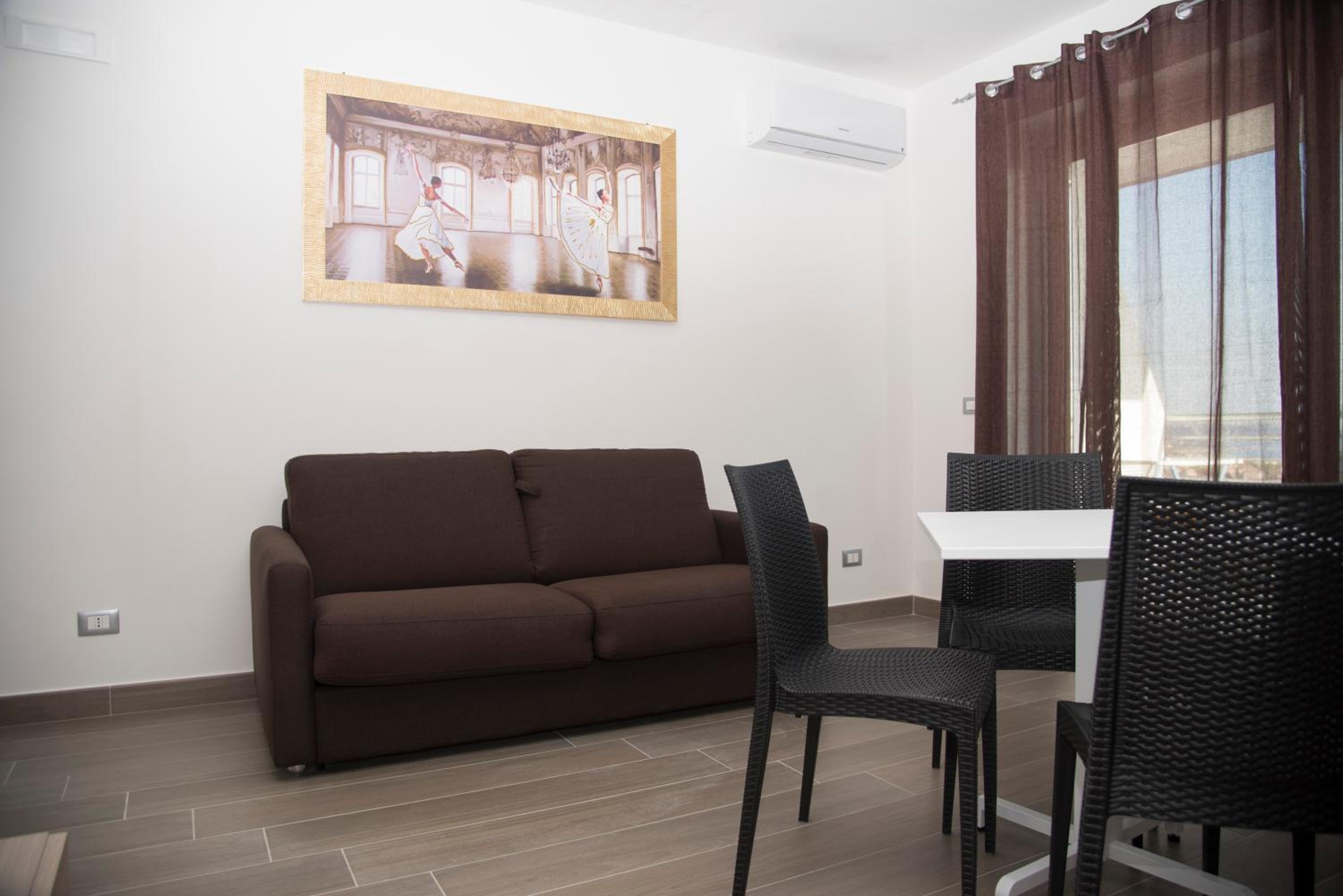Apartment with Terrace photo 2