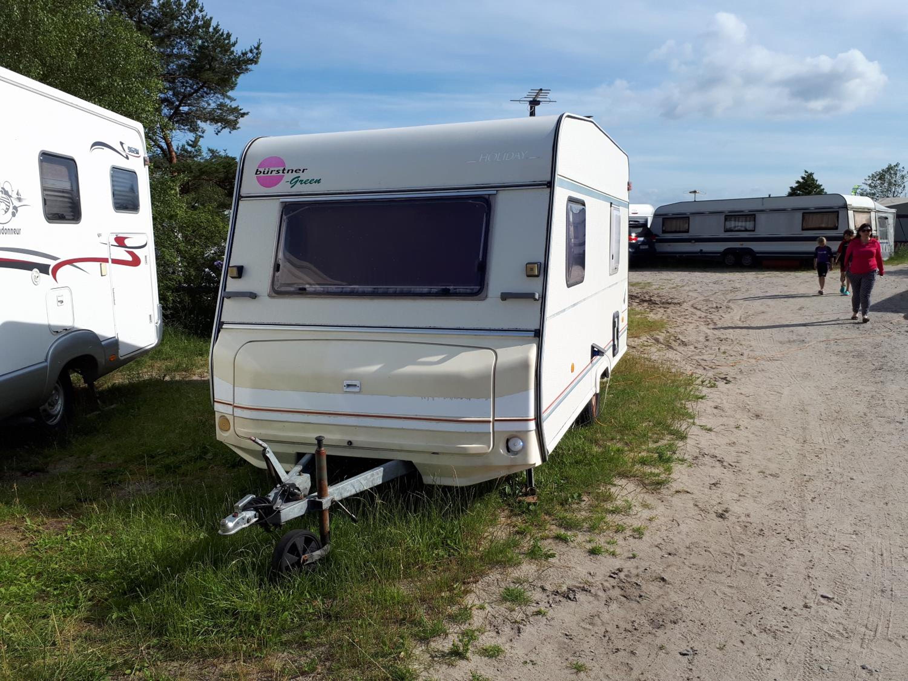 Caravan nr 4 photo 2