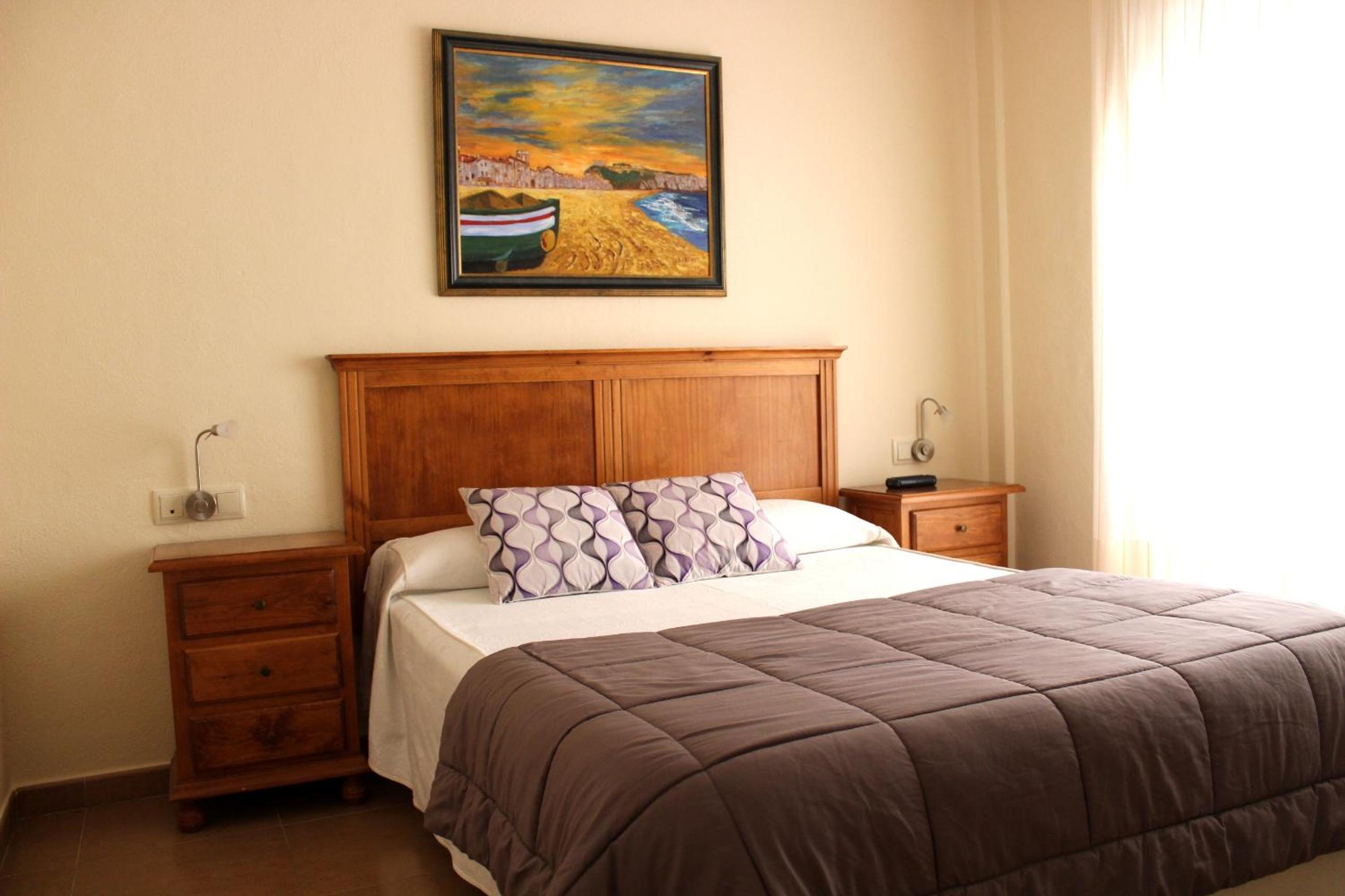 Double or Twin Room - Photo 15