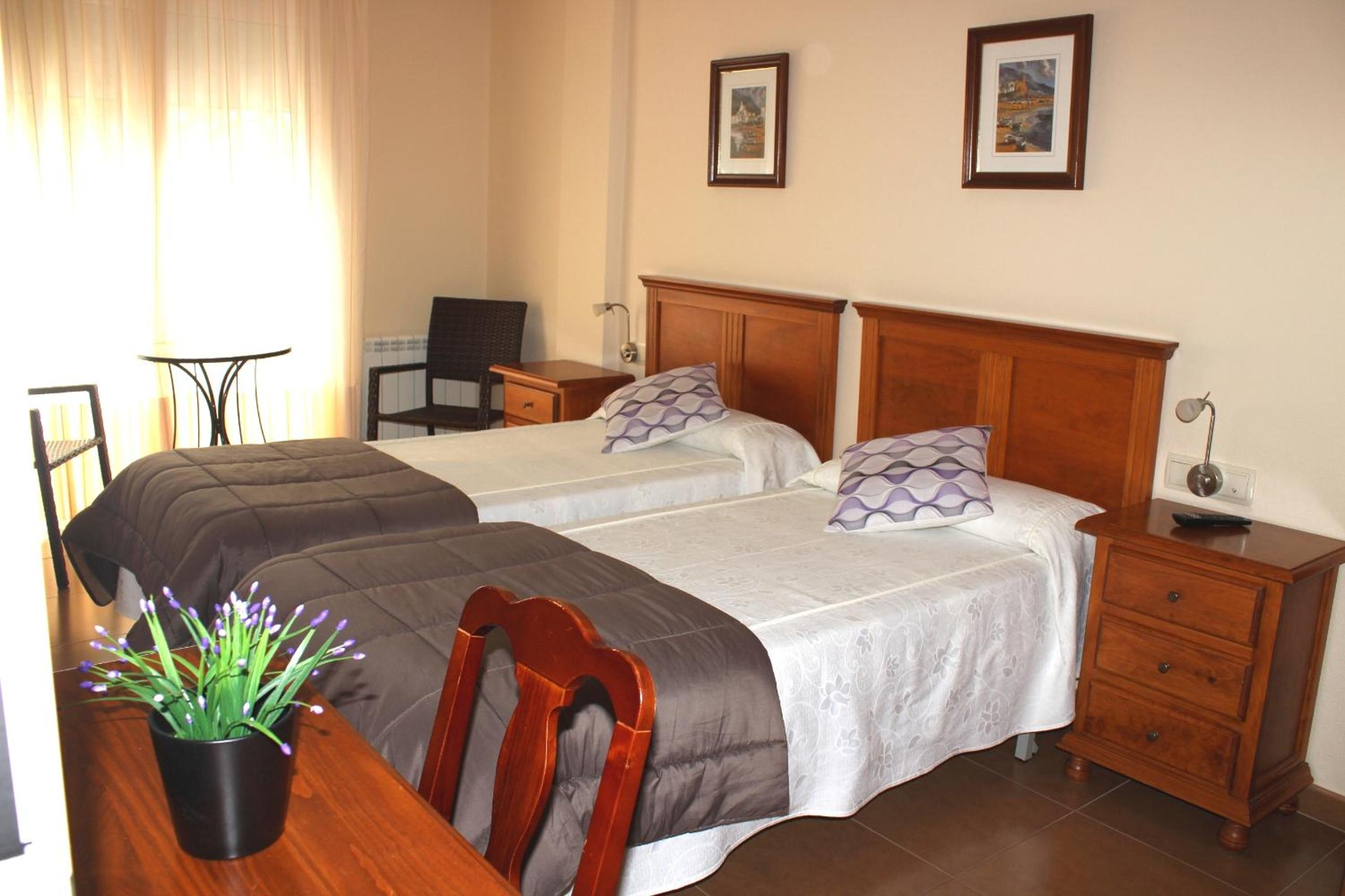 Double or Twin Room - Photo 18