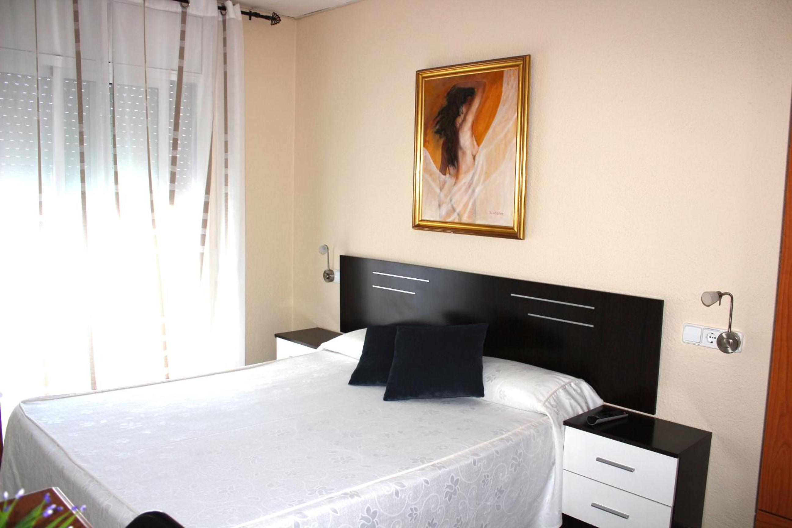 Double or Twin Room - Photo 2