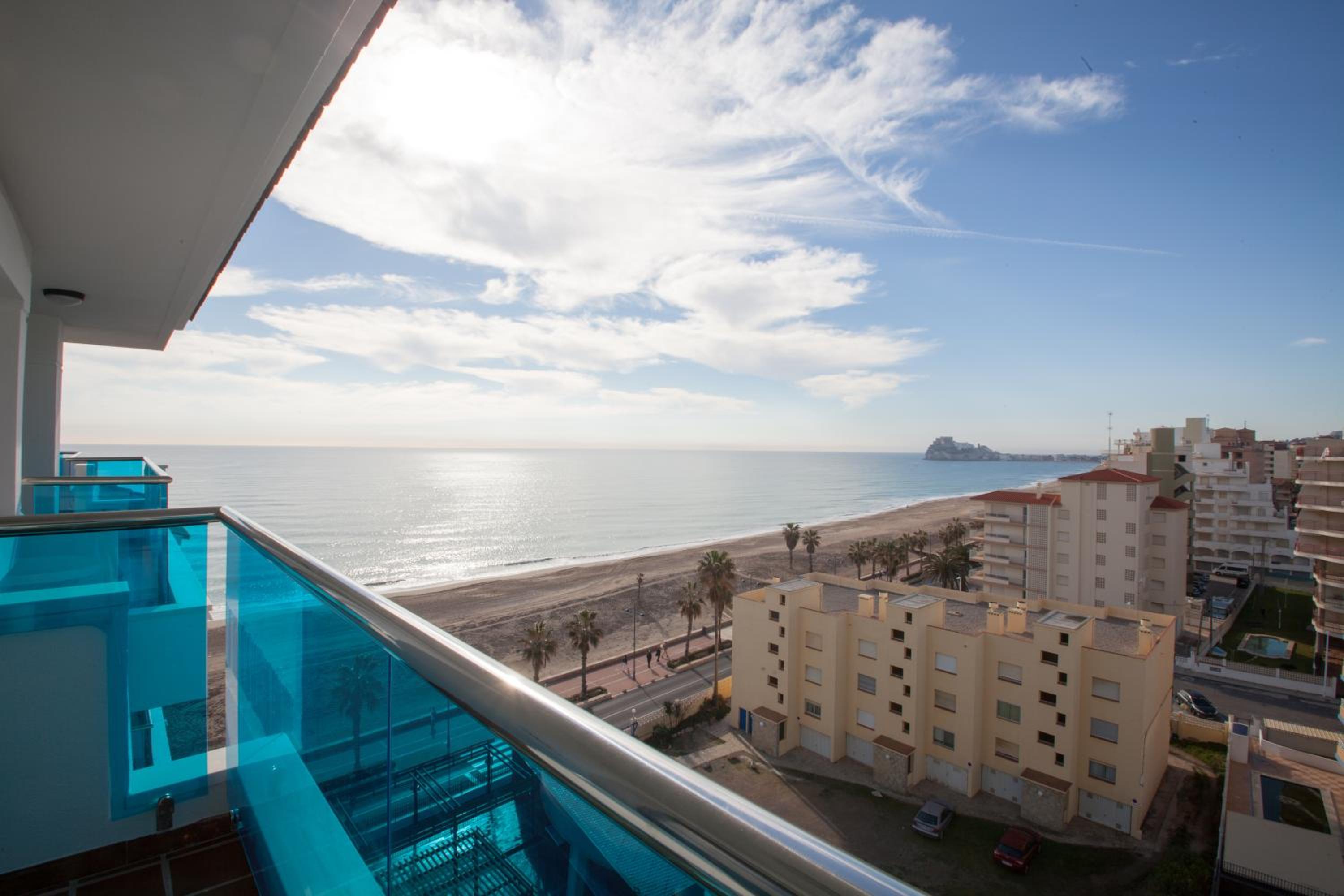 One-Bedroom Apartment with Sea View (2 Adults) photo 2