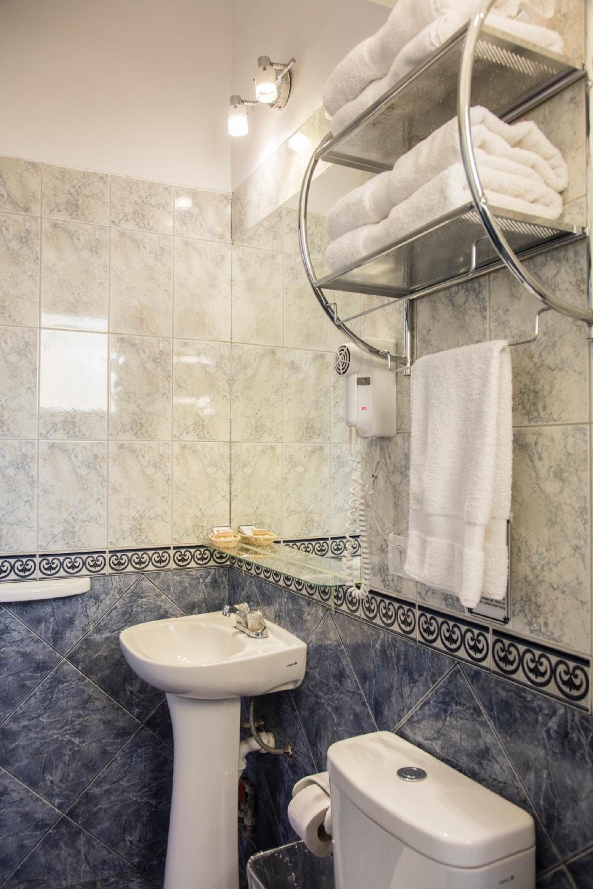 Single Room photo 3