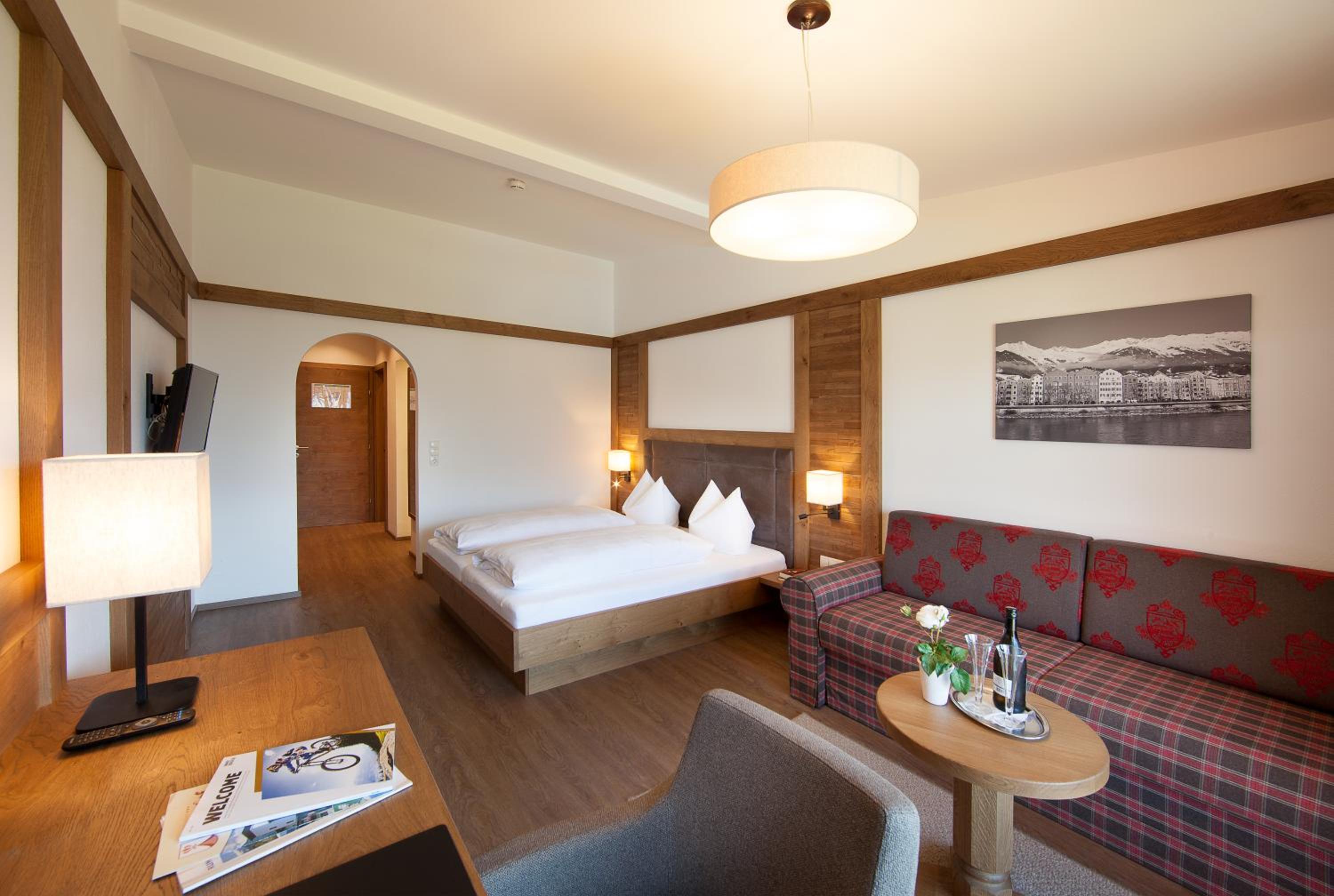 Superior Double Room with Balcony photo 3