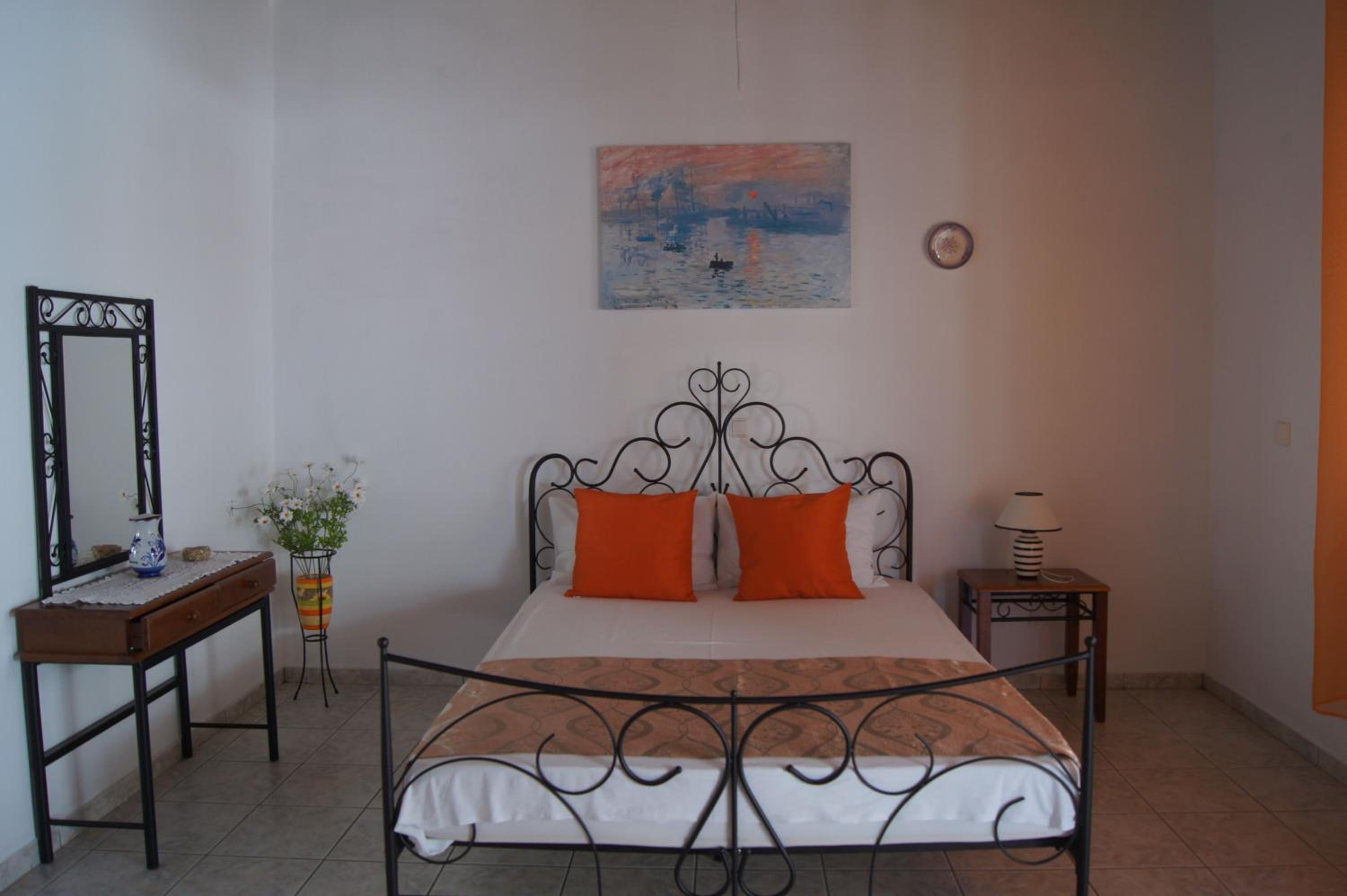 One-Bedroom Apartment with Garden View photo 1