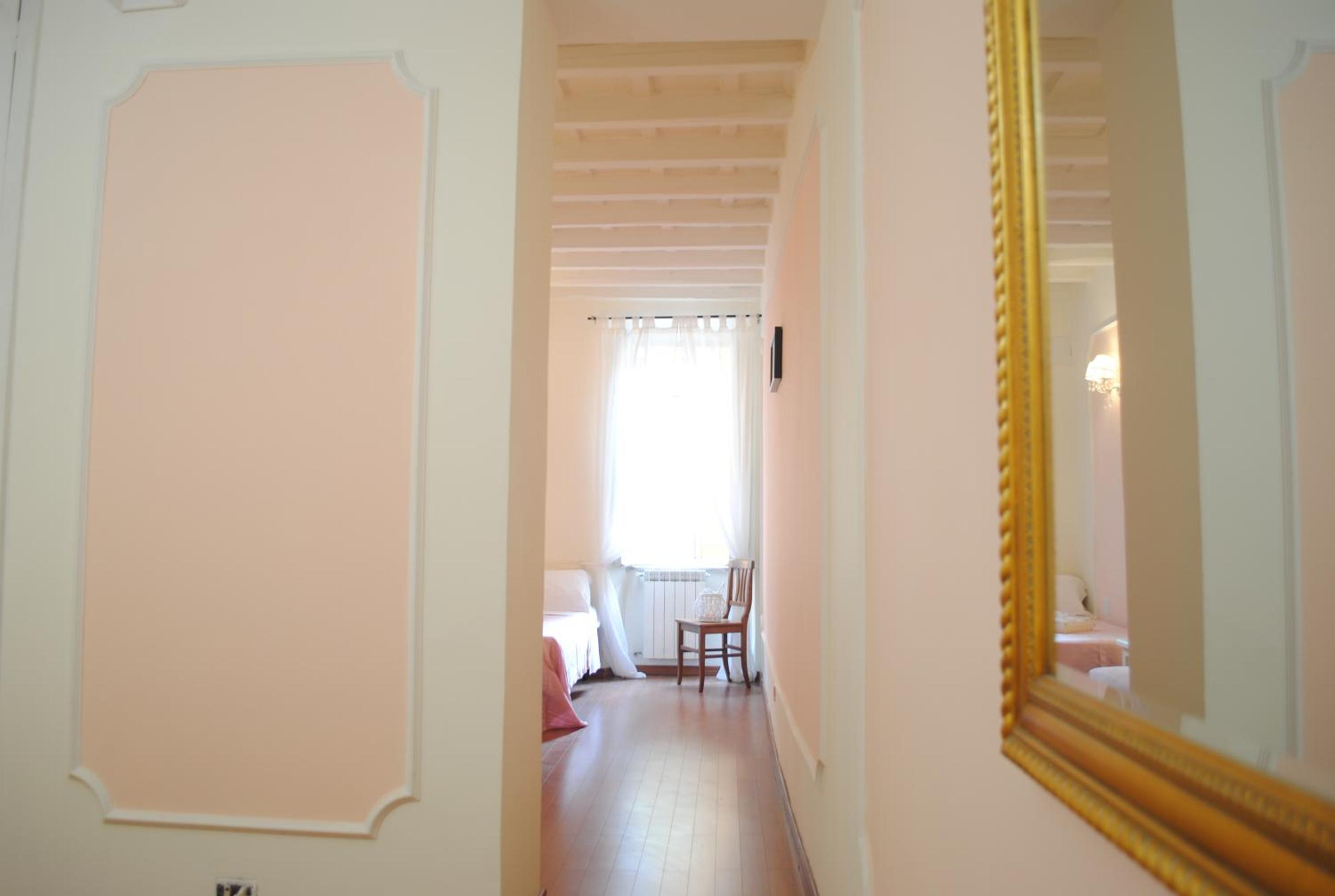 Family Room with Private Bathroom photo 1
